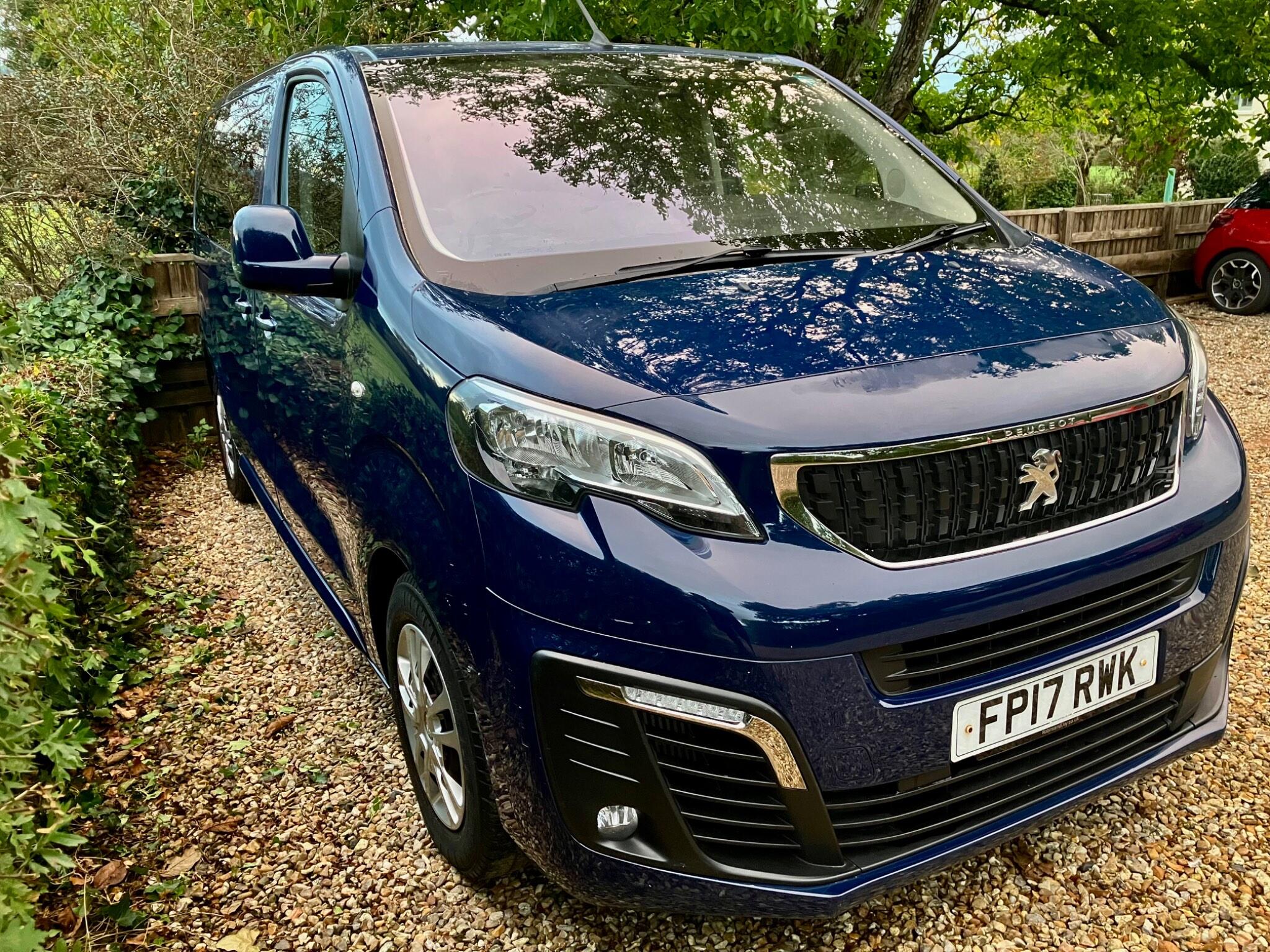 Peugeot Traveller