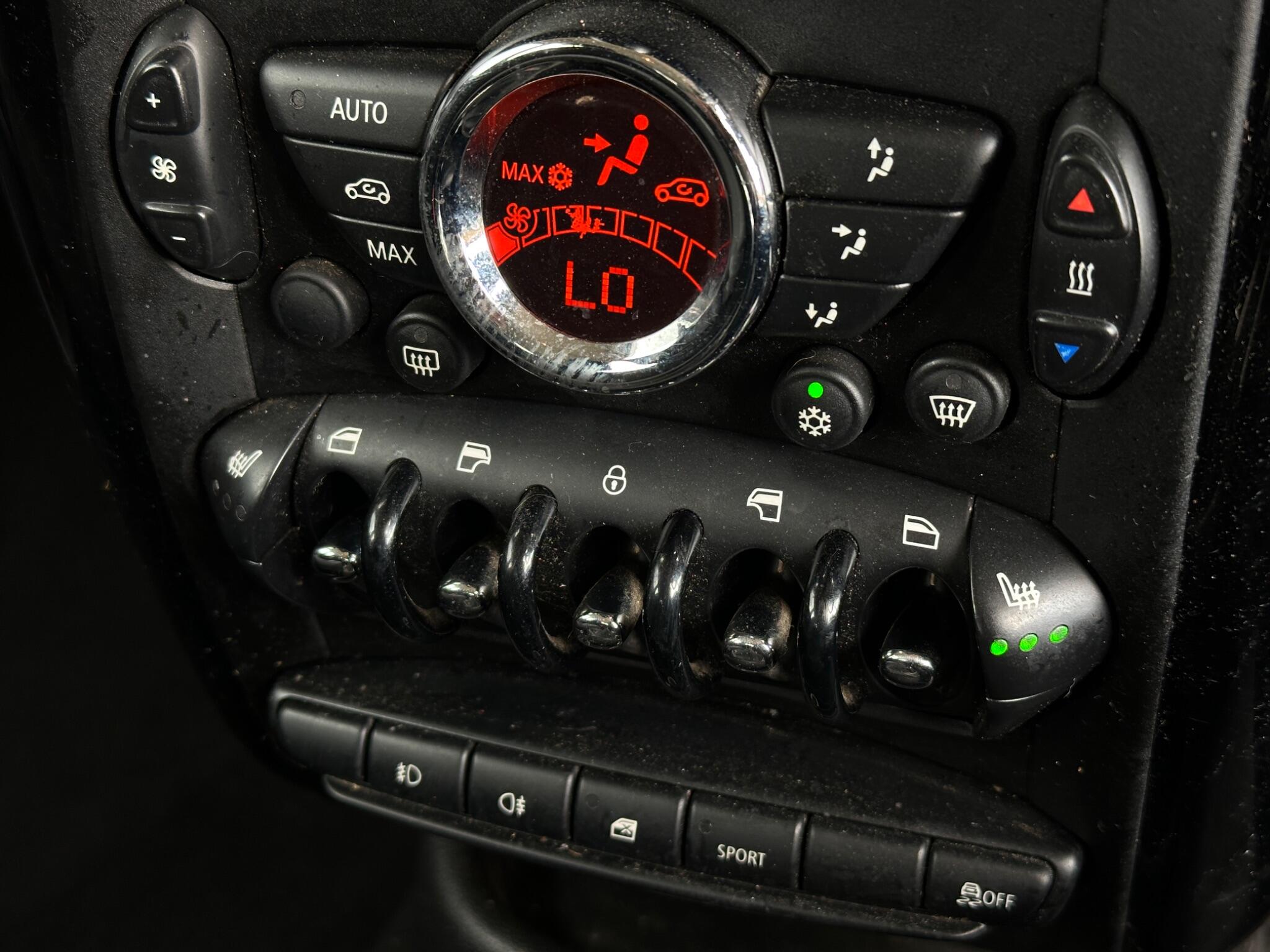 Mini Countryman view 35