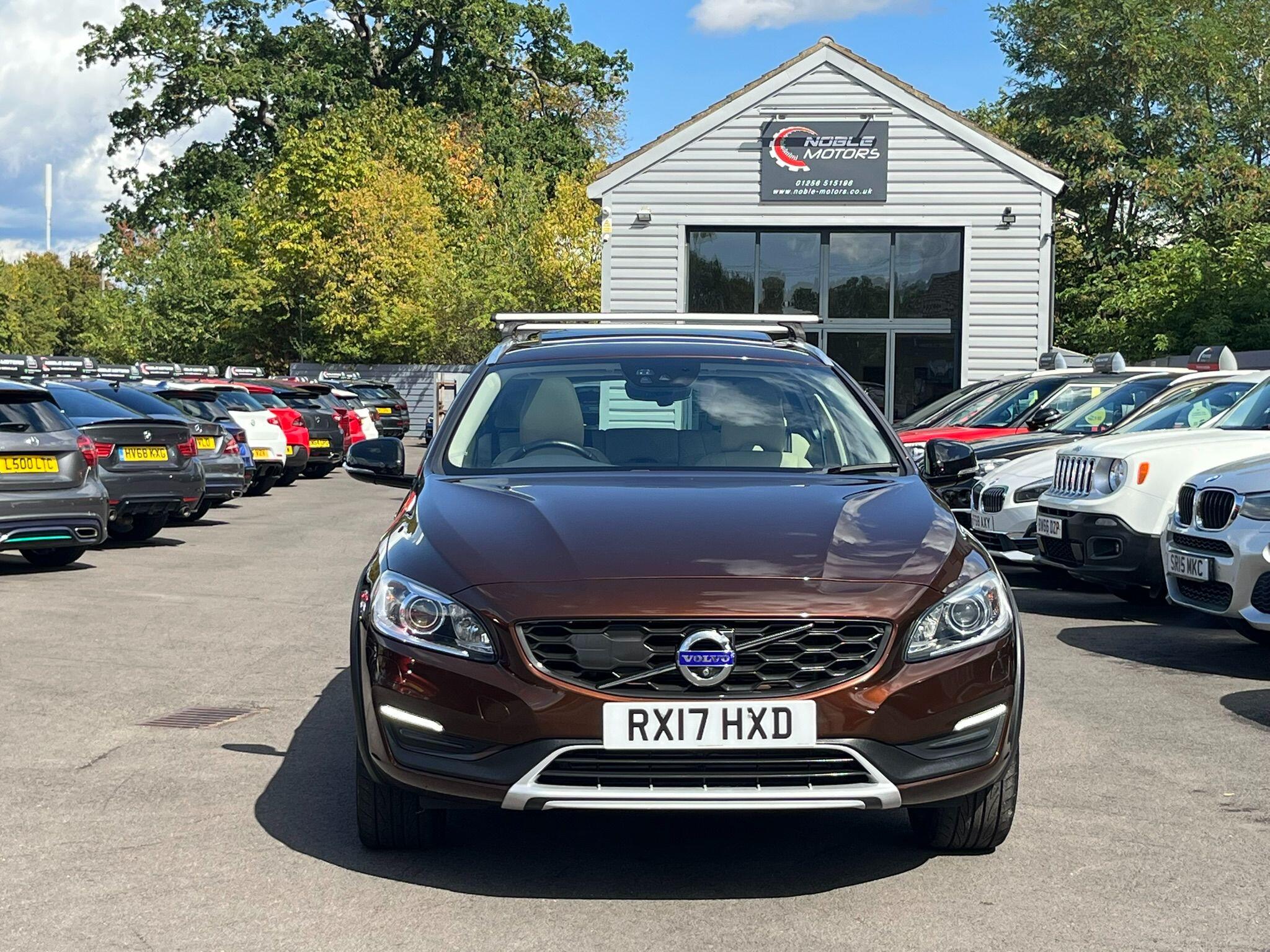 Volvo V60 view 2