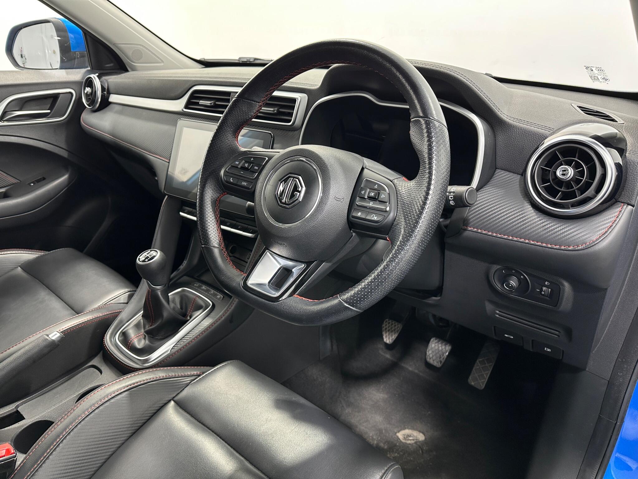 MG ZS view 11