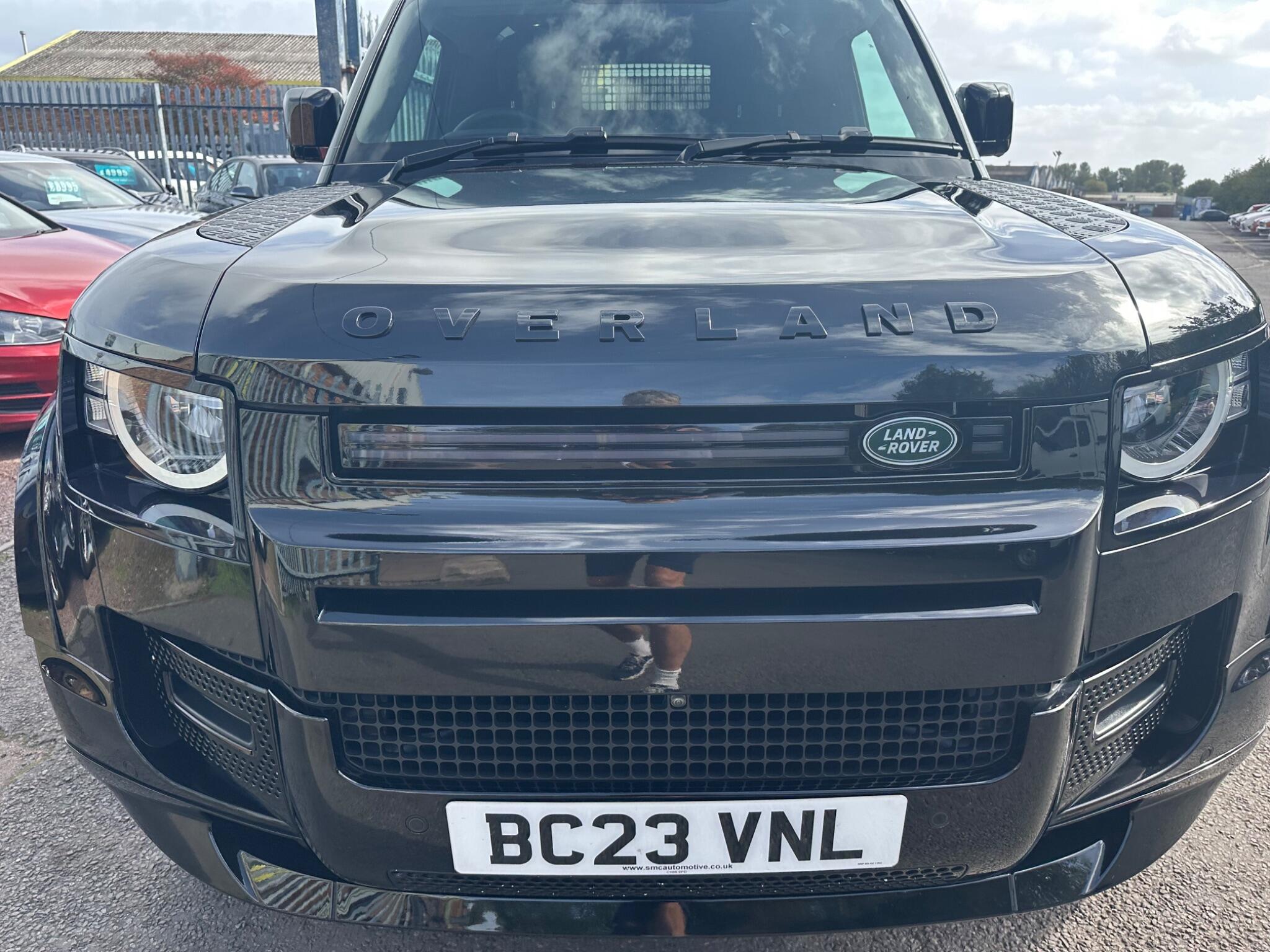 Land Rover Defender view 7
