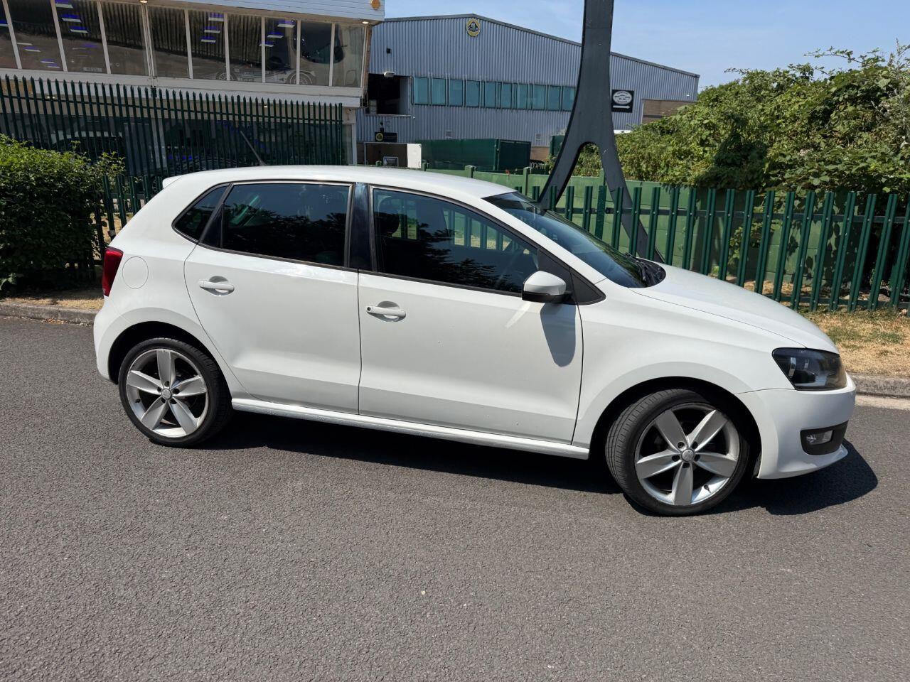 Volkswagen Polo view 16