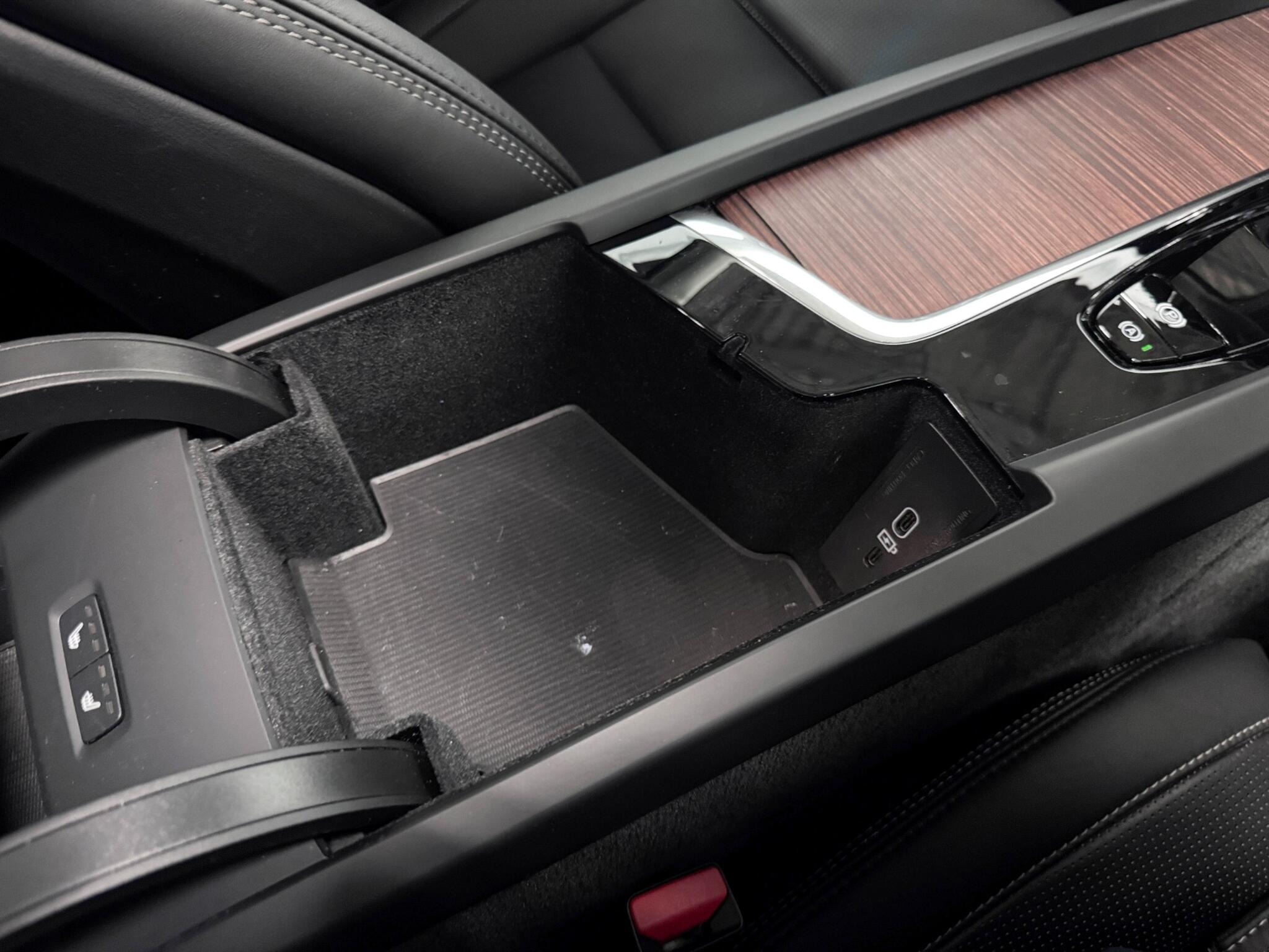 Volvo XC60 view 37