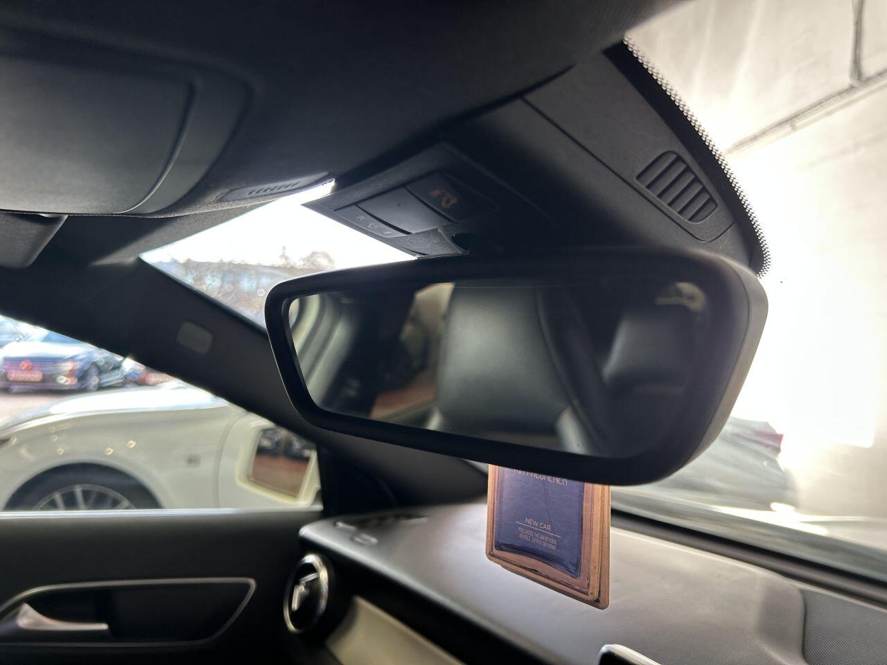 Mercedes-Benz Gla view 60
