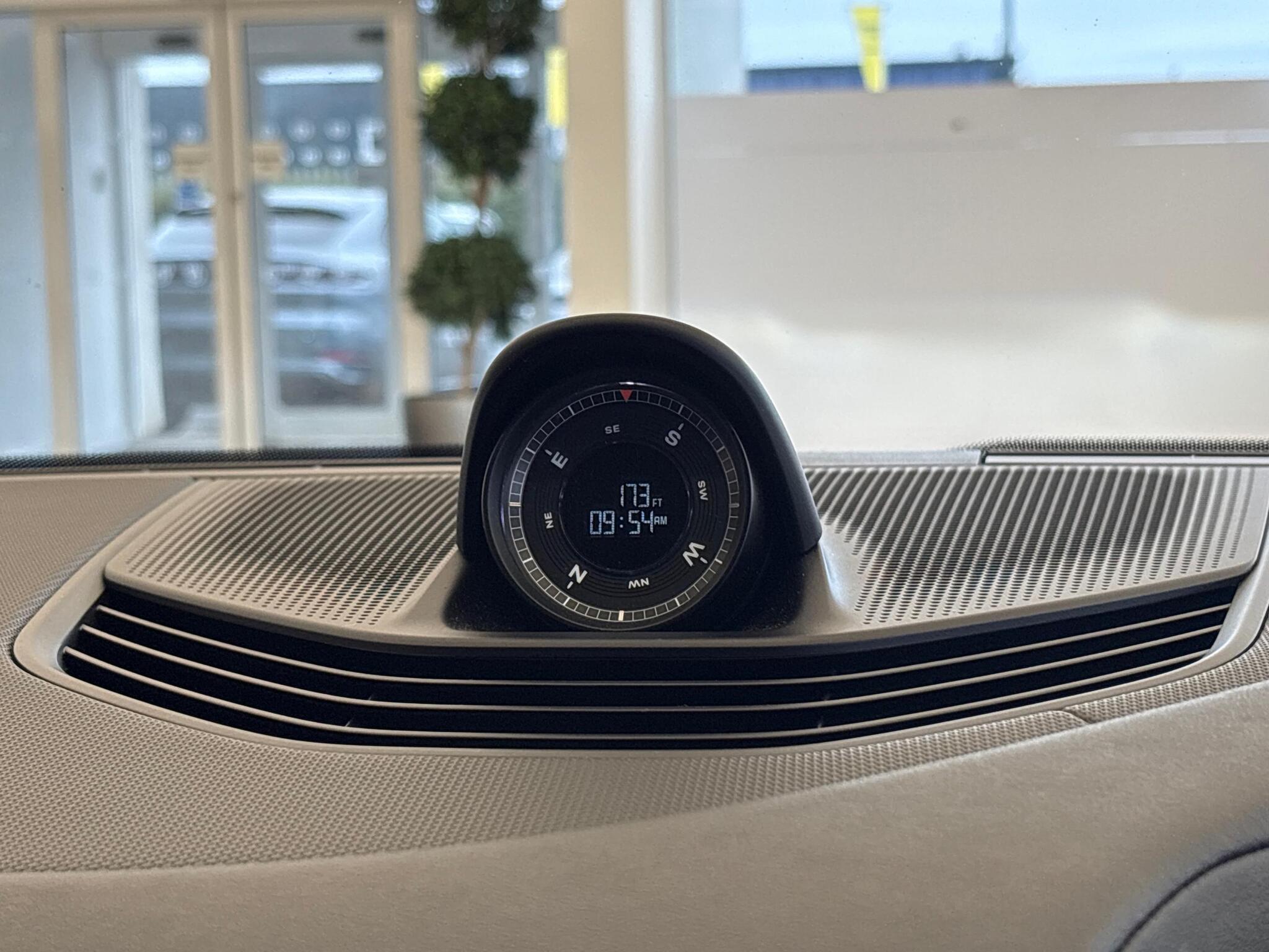 Porsche Taycan view 18