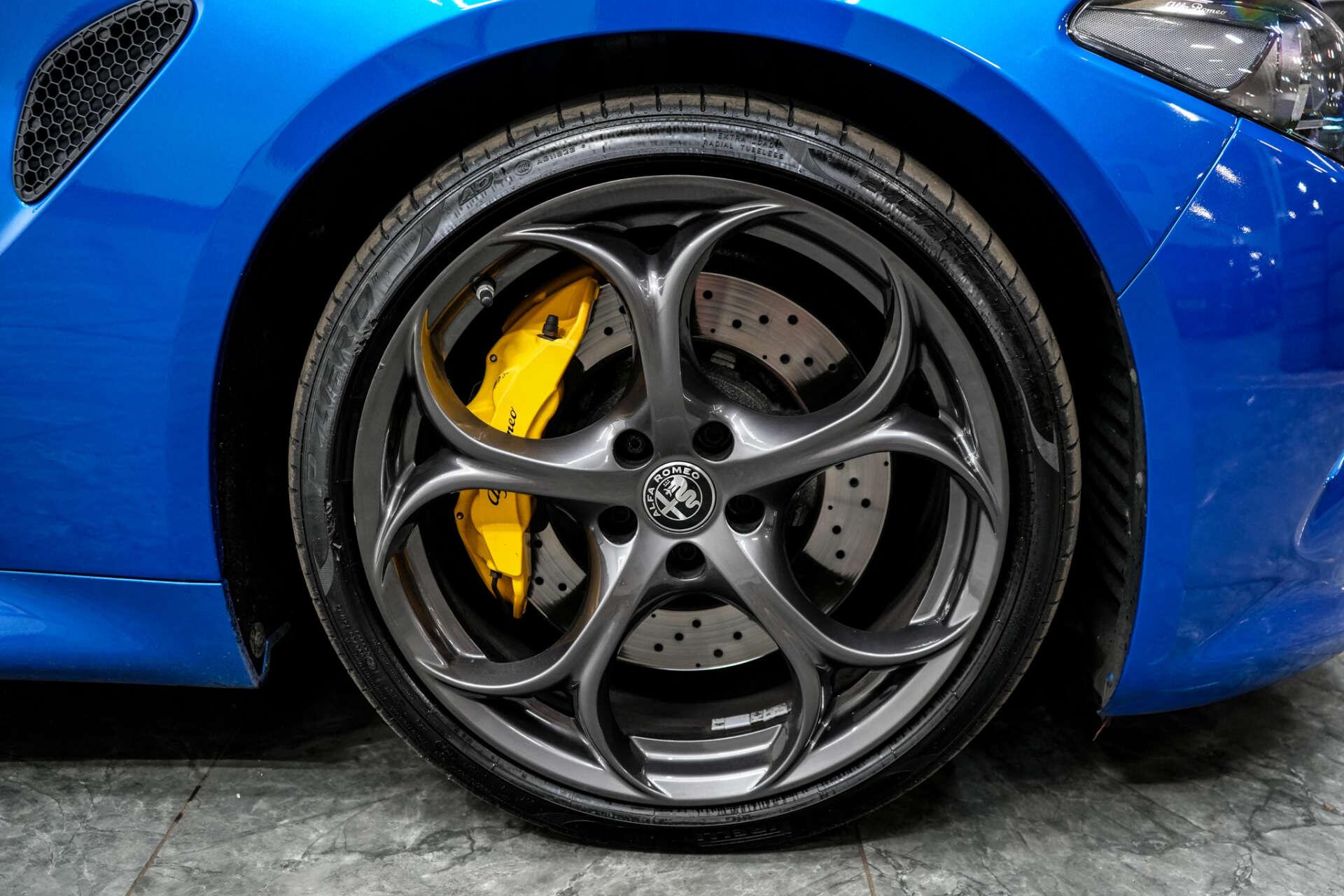 Alfa Romeo Giulia view 7