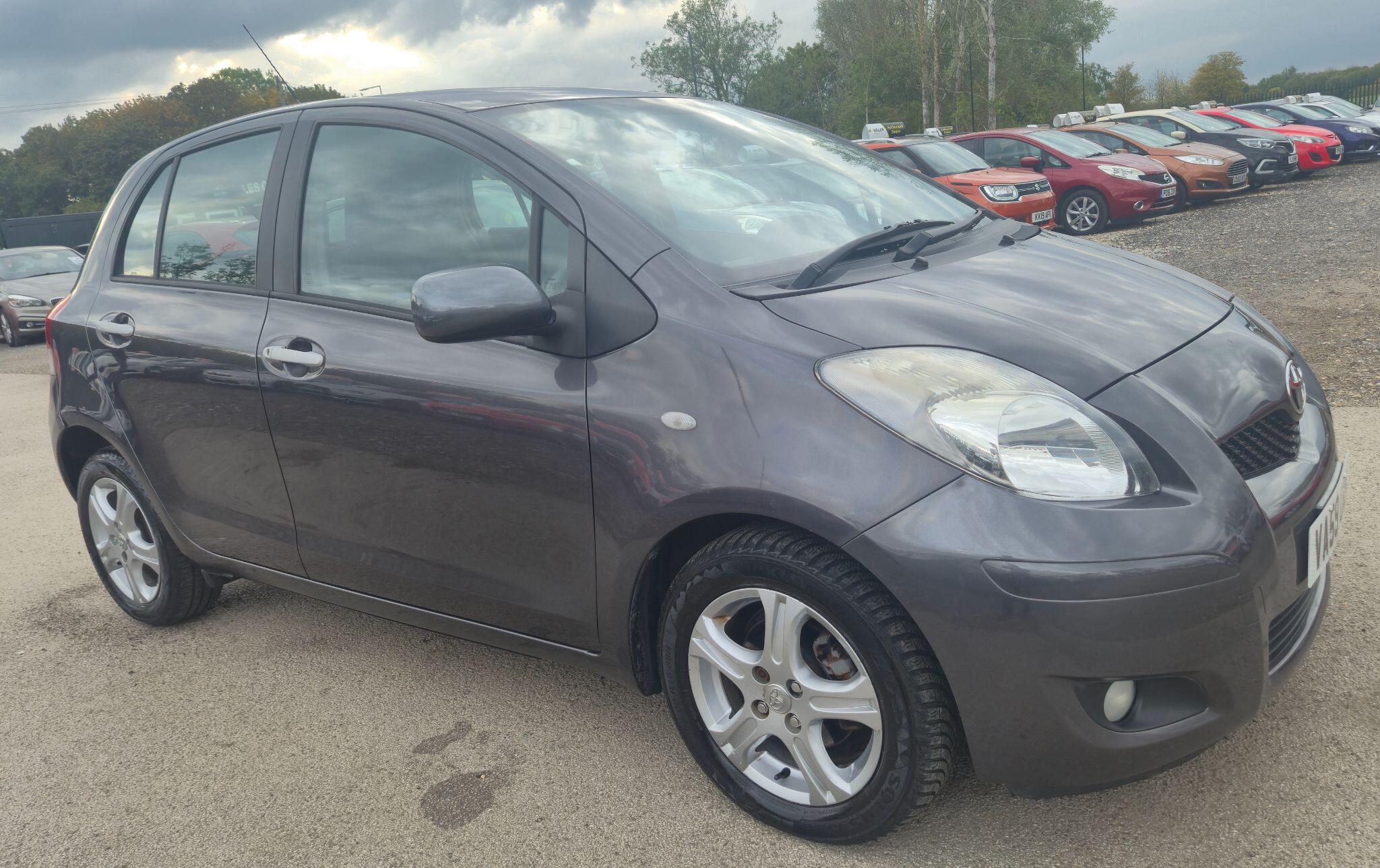 2010 Toyota Yaris in Grey for sale