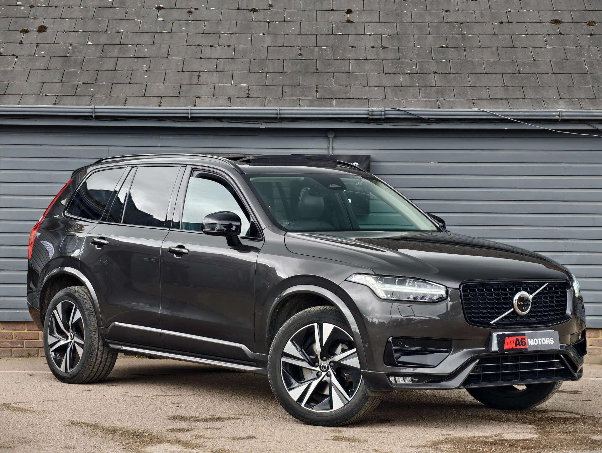 Volvo XC90 view 2