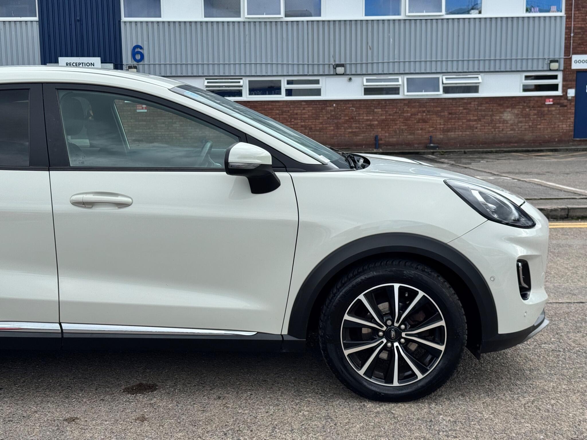Ford Puma view 14