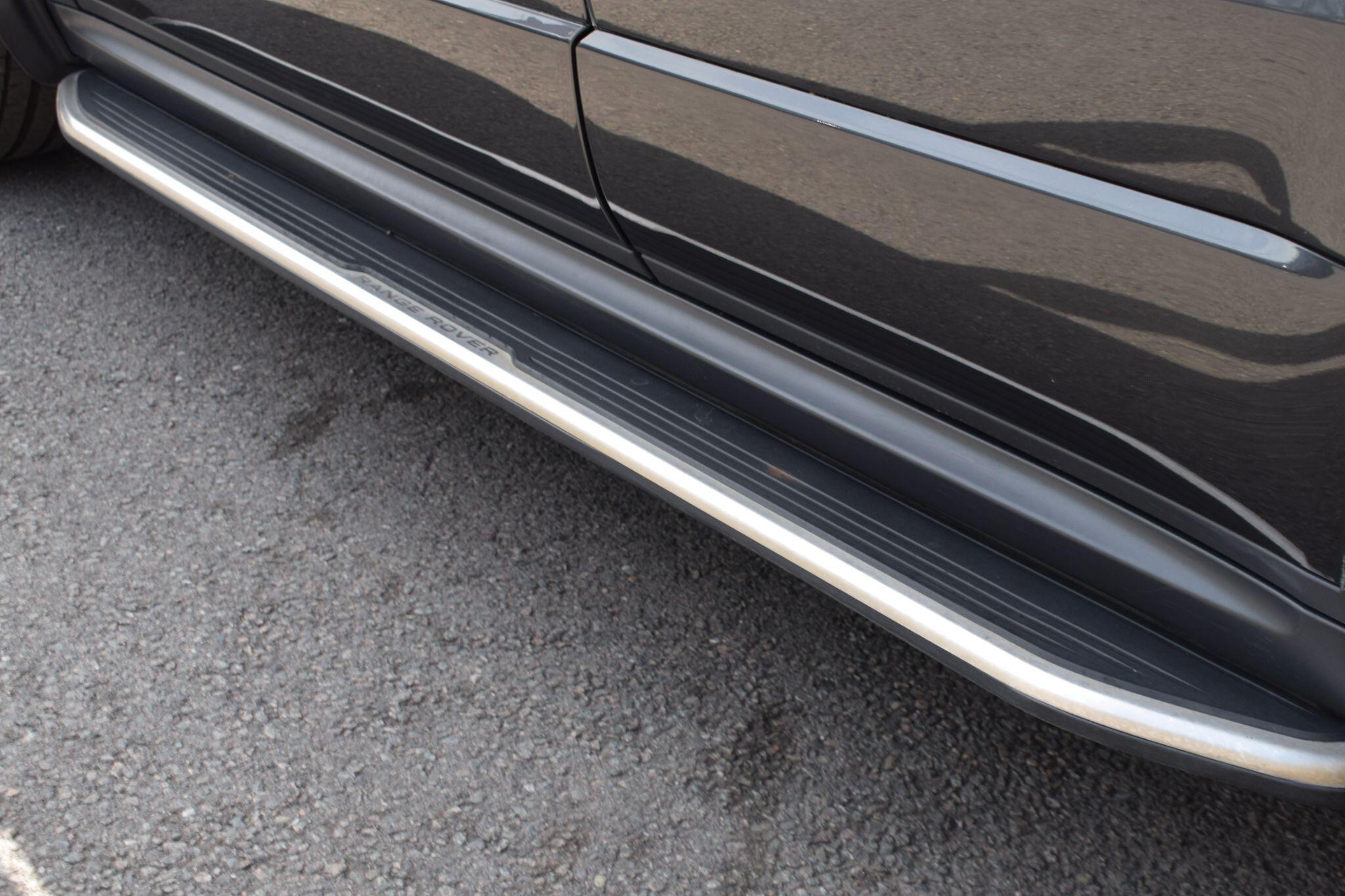Land Rover Range Rover Evoque view 47