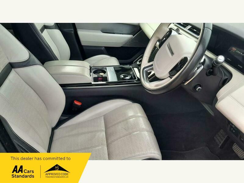 2019 Land Rover Range Rover Velar 2.0 D240 R-Dynamic HSE Auto 4WD Euro 6 (s/s) 5dr • 55,000 miles image 32