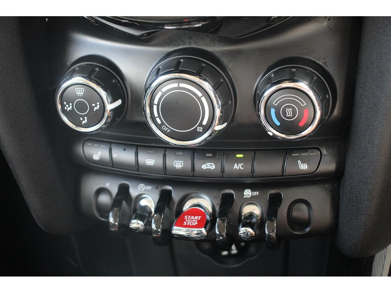Mini Cooper view 22