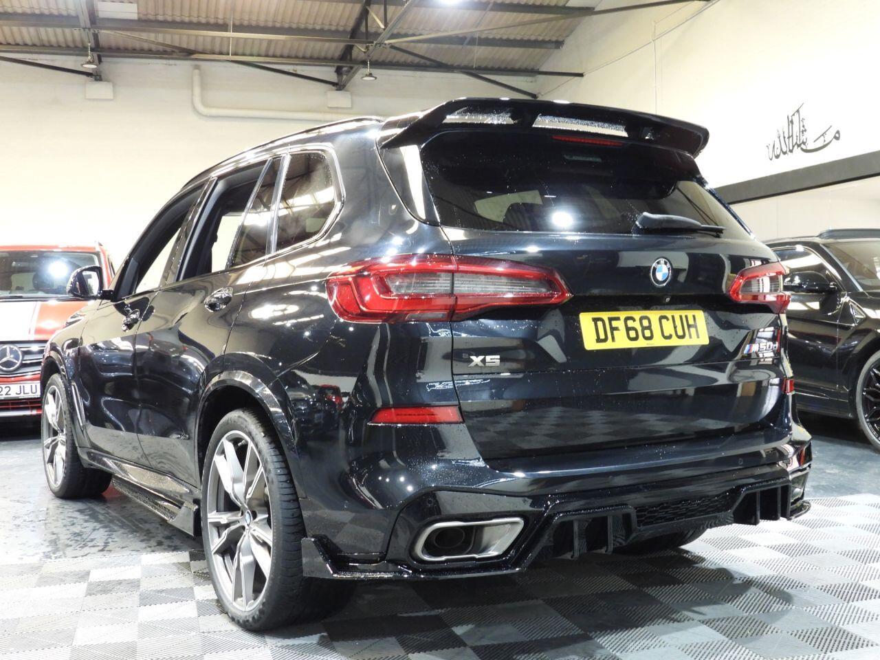 BMW X5 view 11