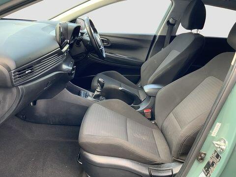 Hyundai i20 view 13