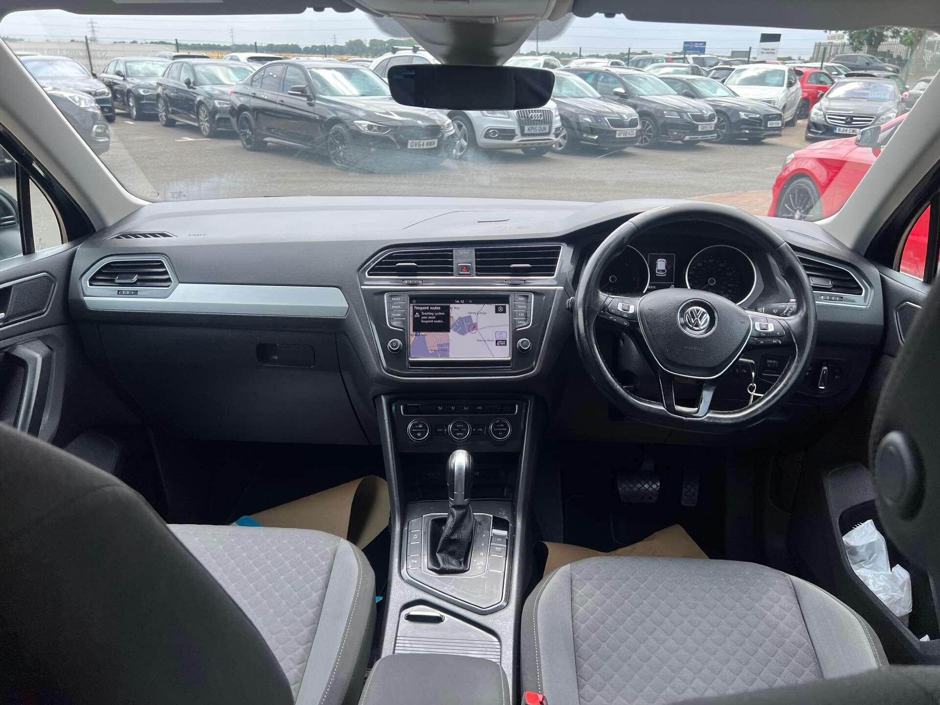 Volkswagen Tiguan view 48