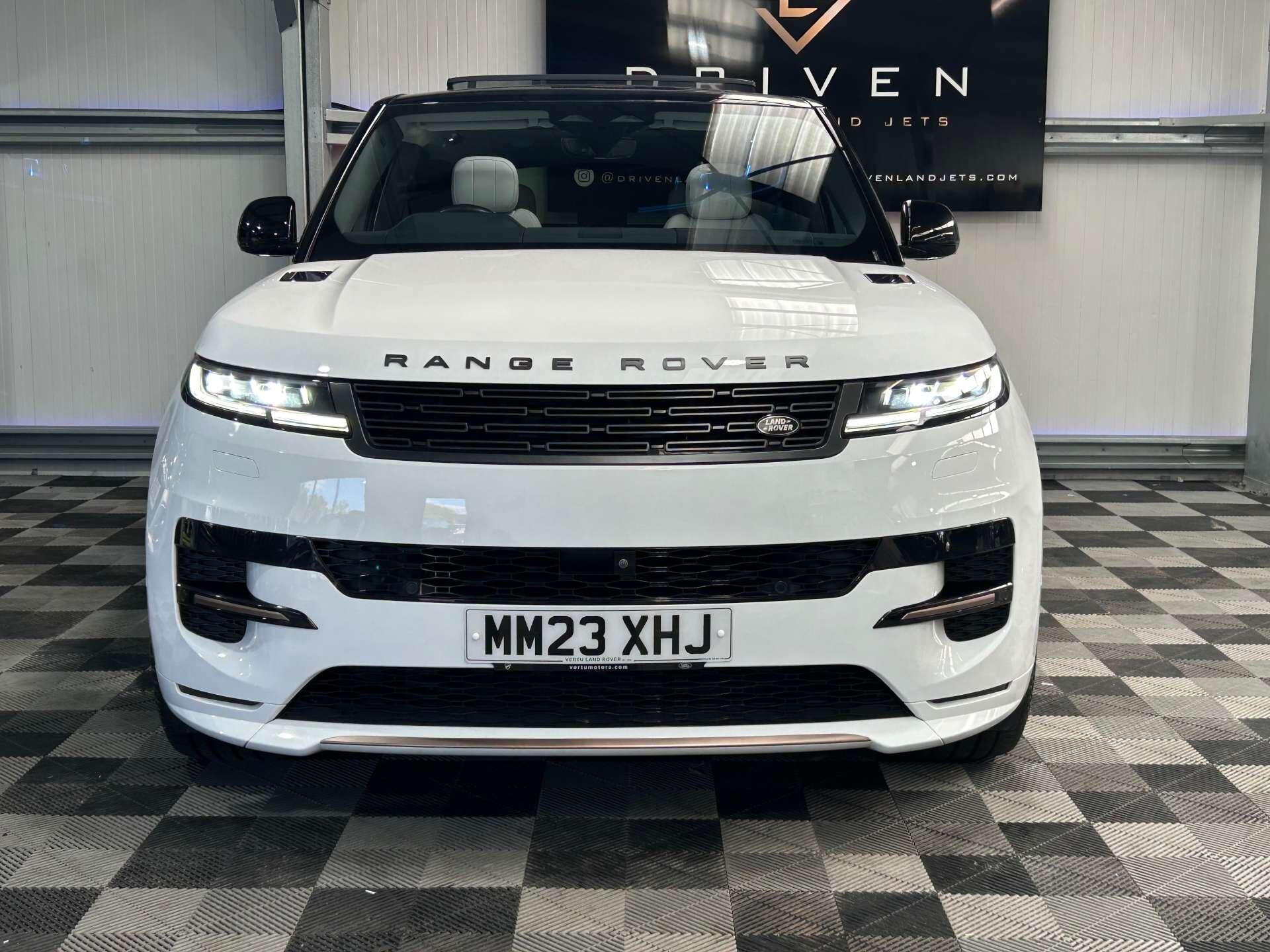 Land Rover Range Rover Sport view 8