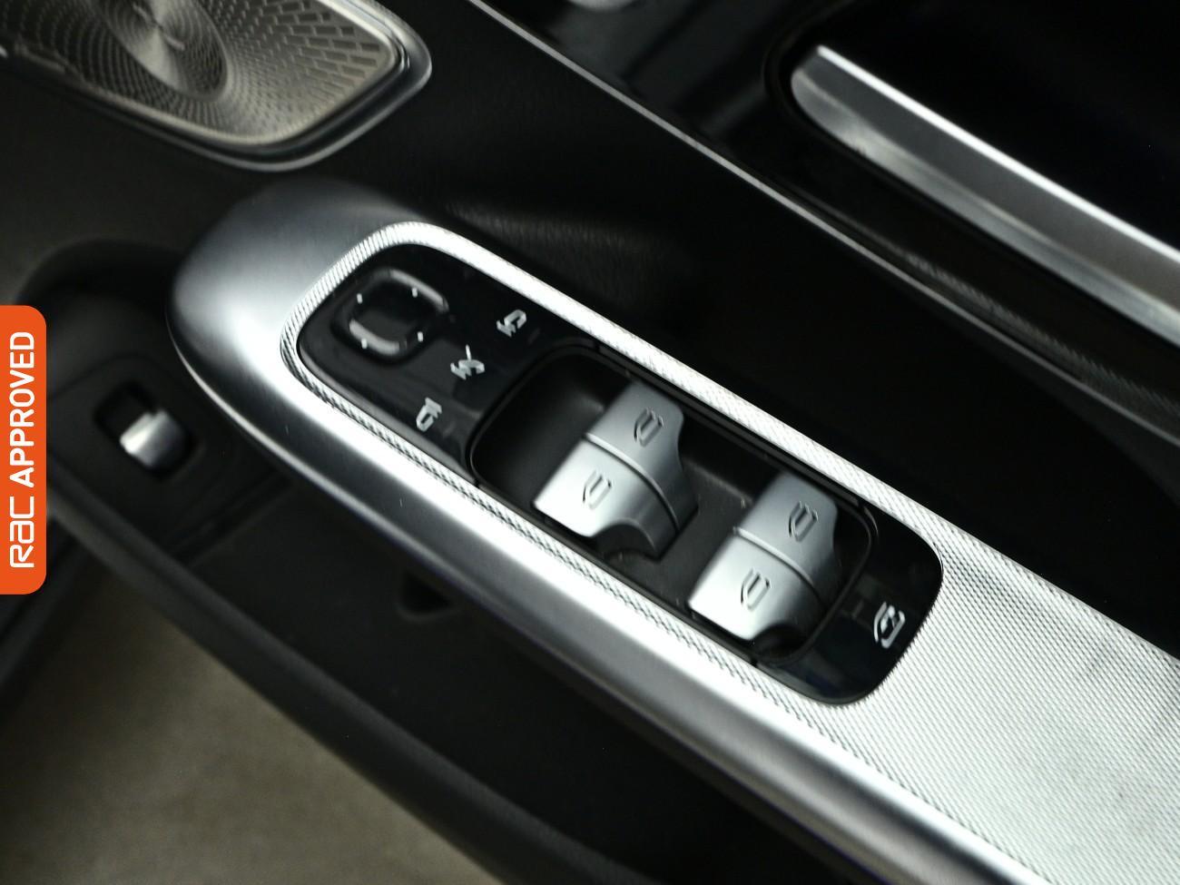 Mercedes-Benz Eqe view 36