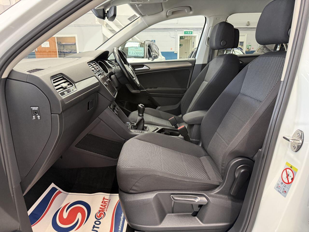 Volkswagen Tiguan Allspace view 30