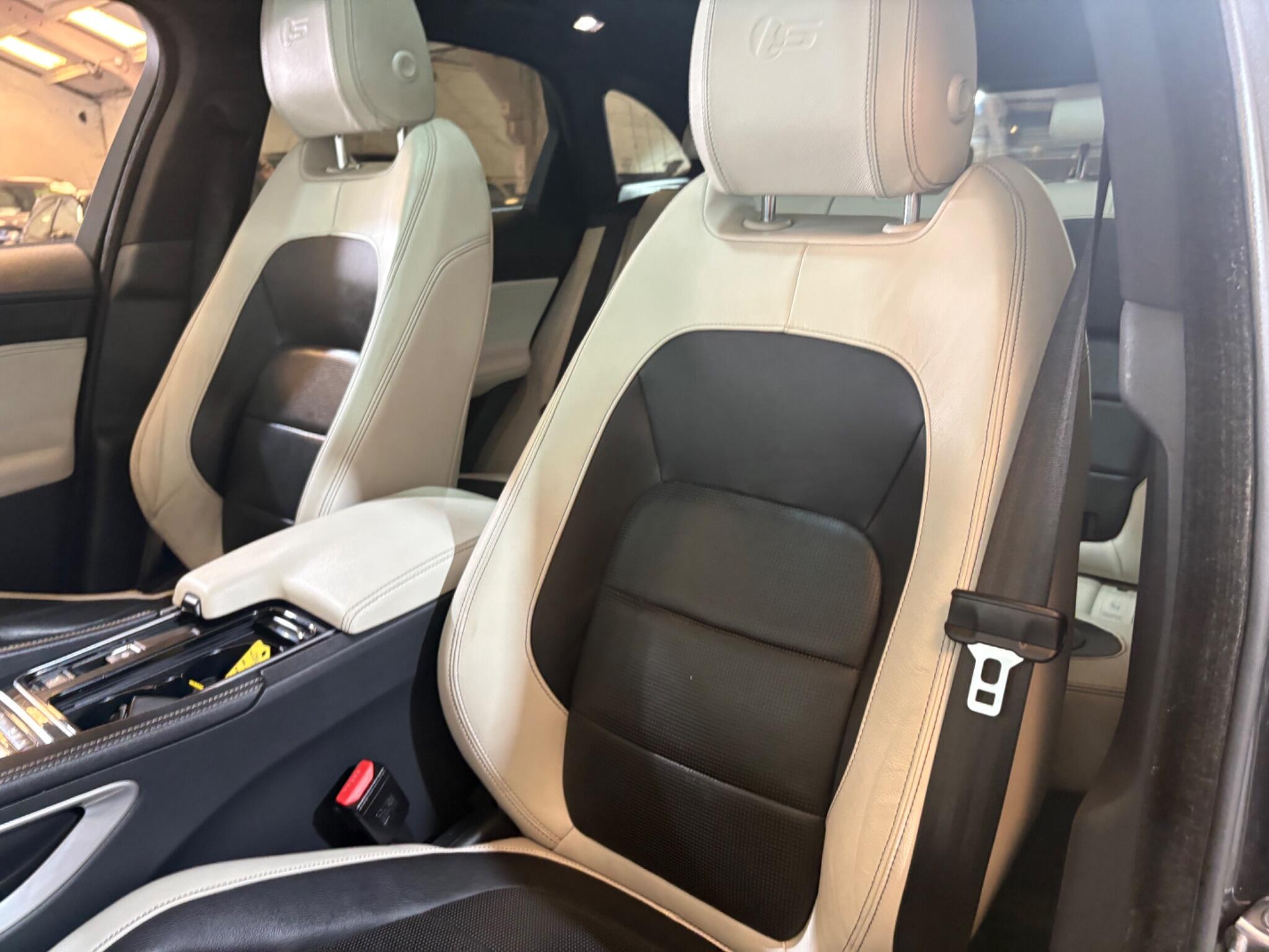 Jaguar F-Pace view 59