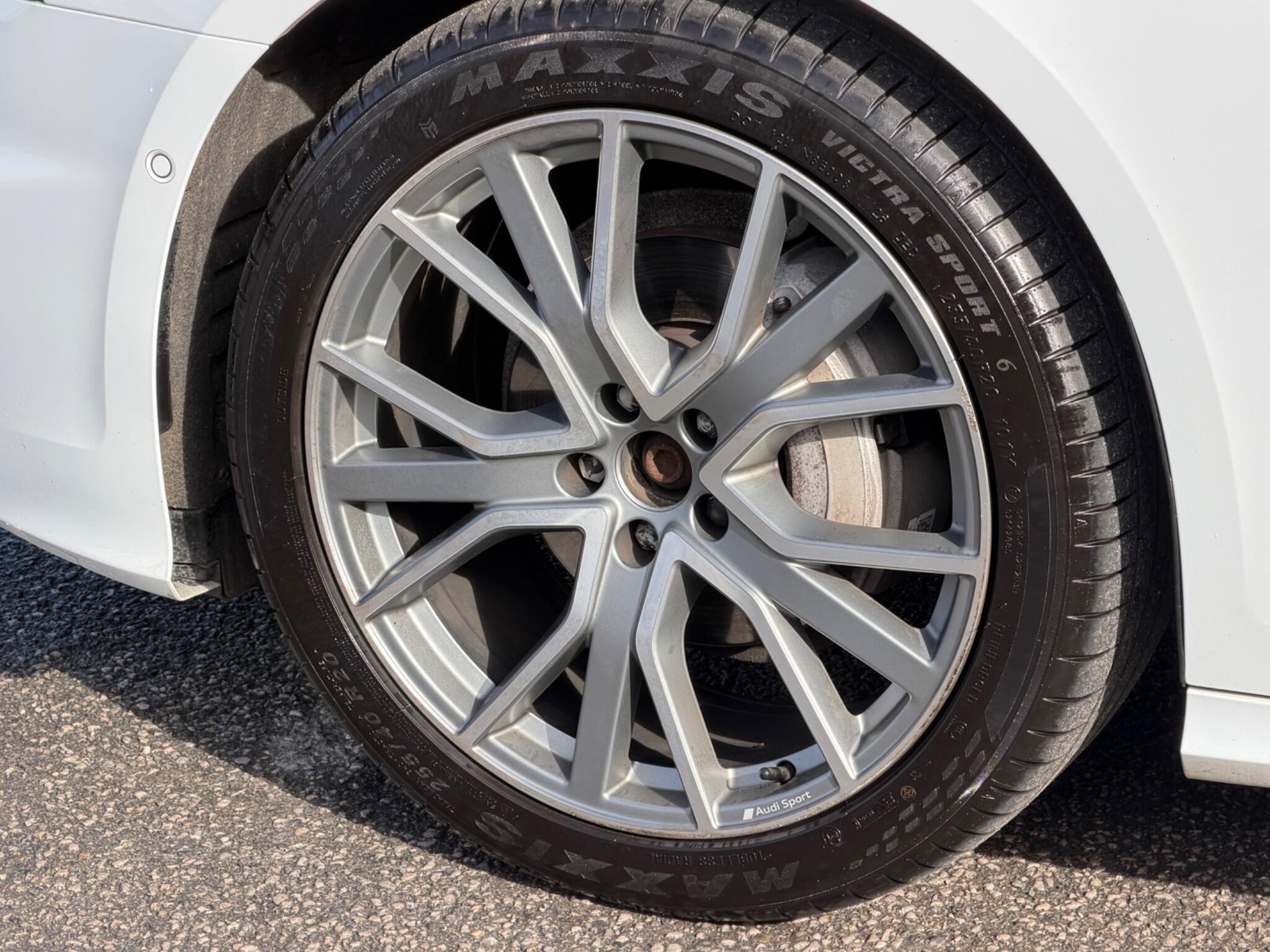 Audi A6 view 56