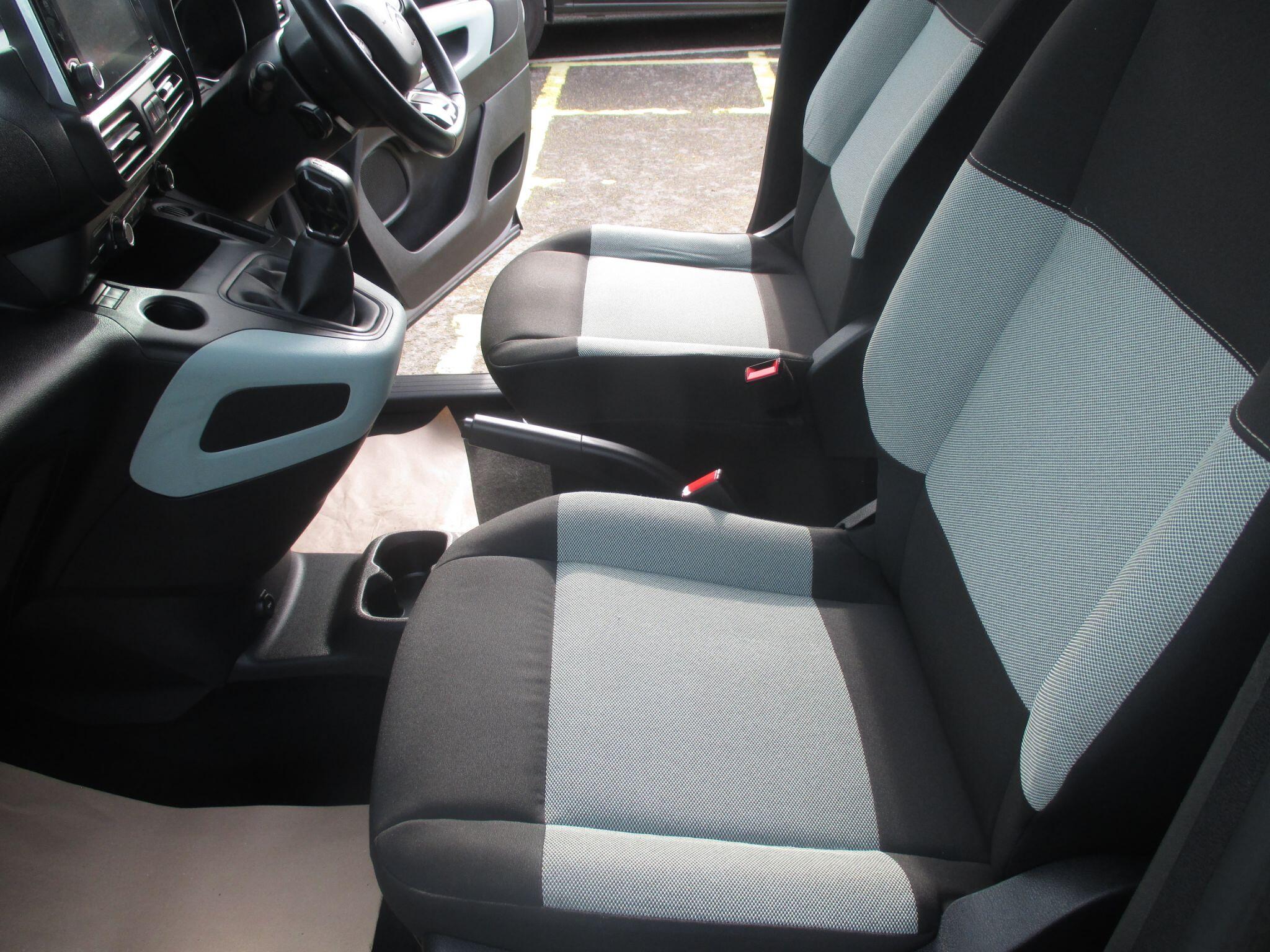 Citroen Berlingo view 32
