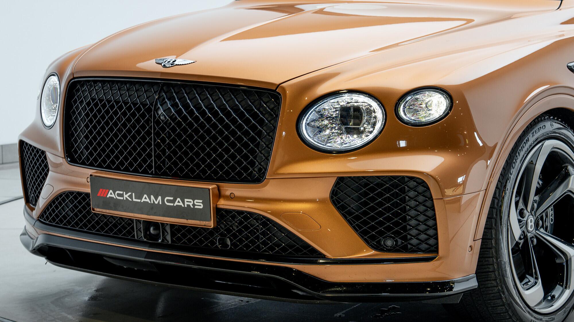 Bentley Bentayga view 10
