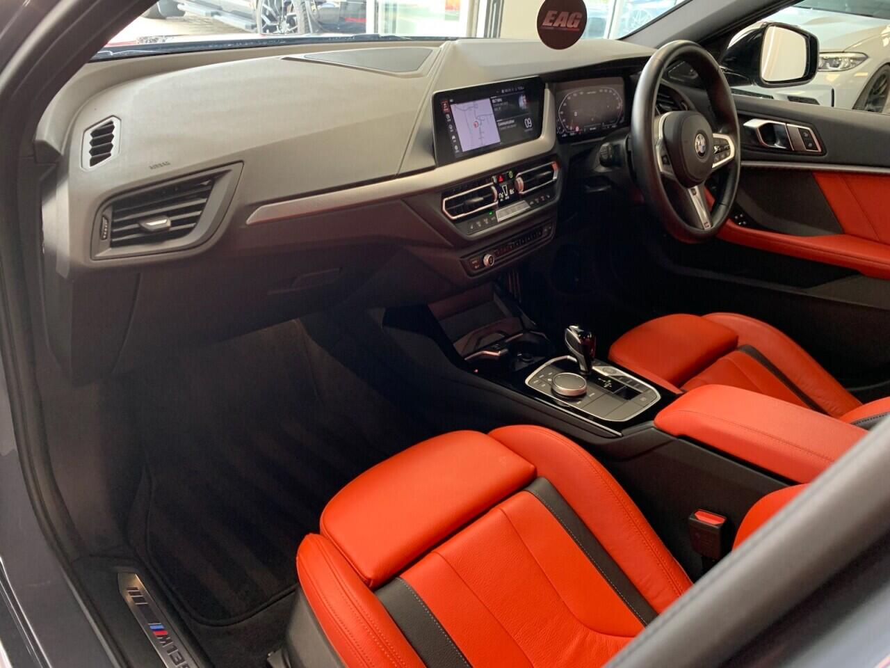 BMW 1 Series view 33