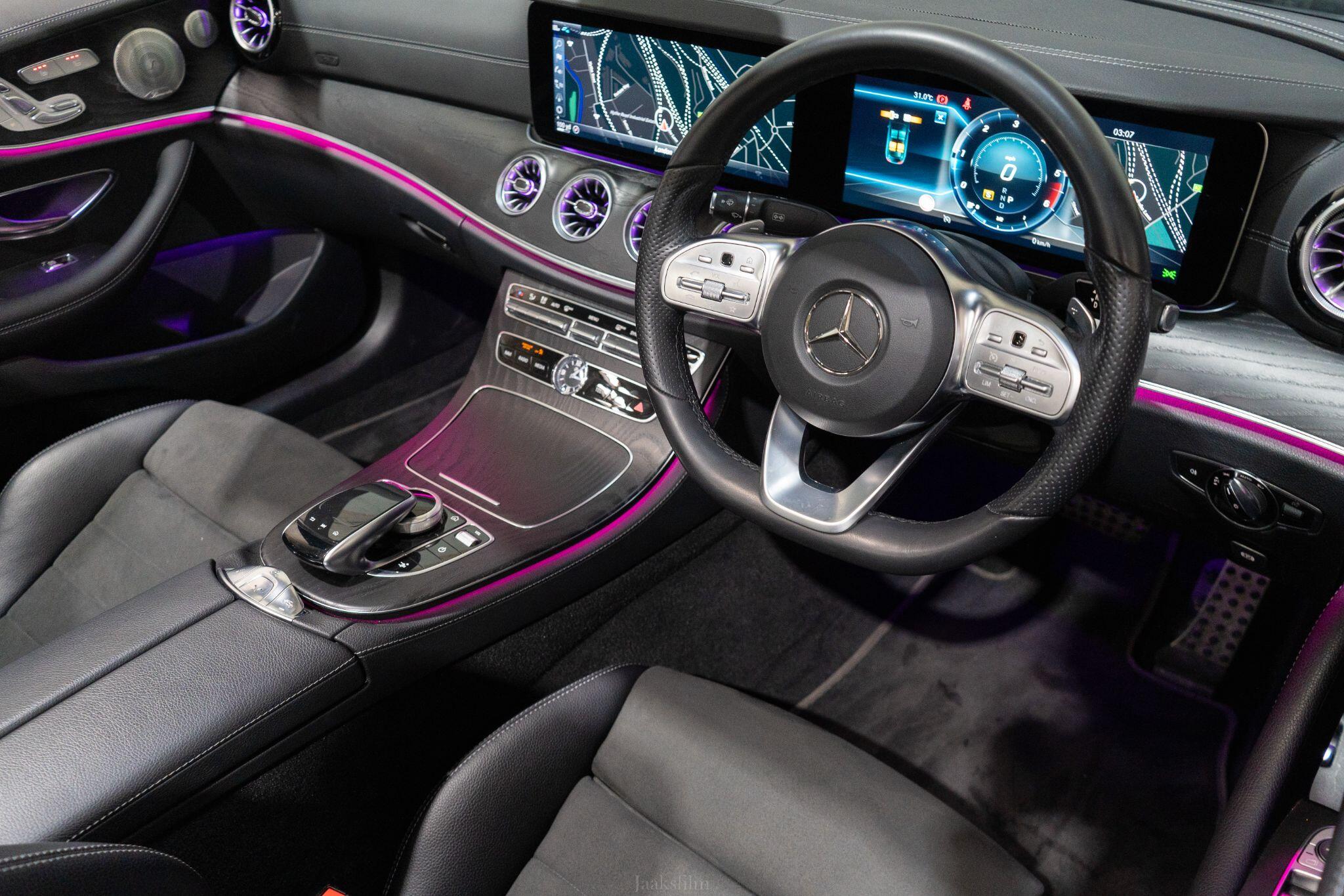 Mercedes-Benz E-Class view 12