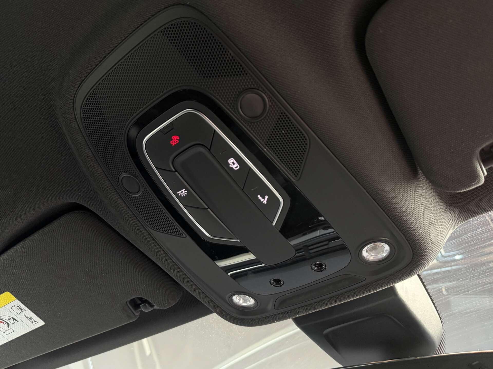 Audi Q7 view 21