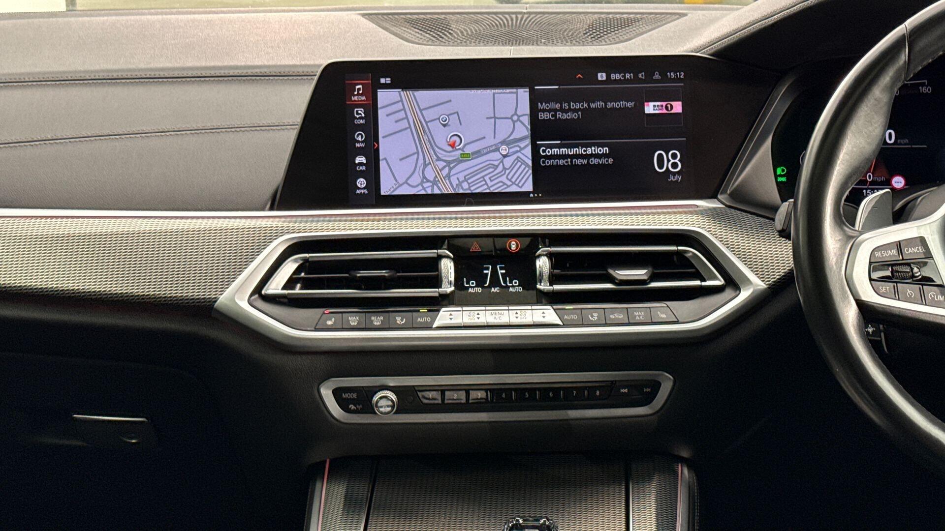 BMW X5 view 8