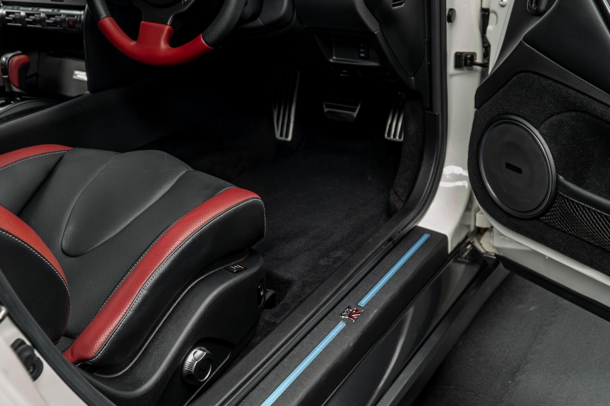 Nissan GT-R view 41