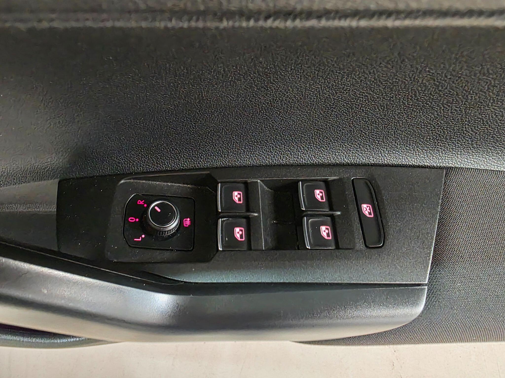 Volkswagen Polo view 14
