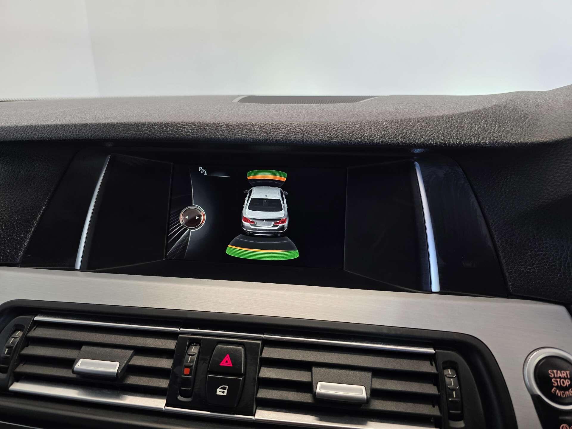 BMW 5 Series view 19
