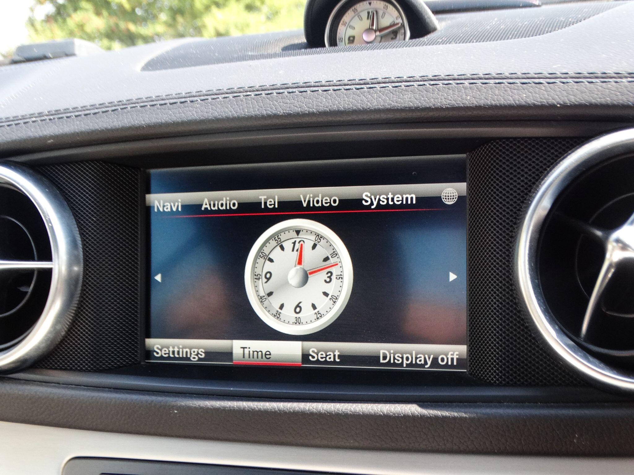 Mercedes-Benz SL view 23