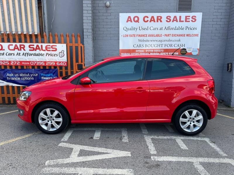 Volkswagen Polo view 4