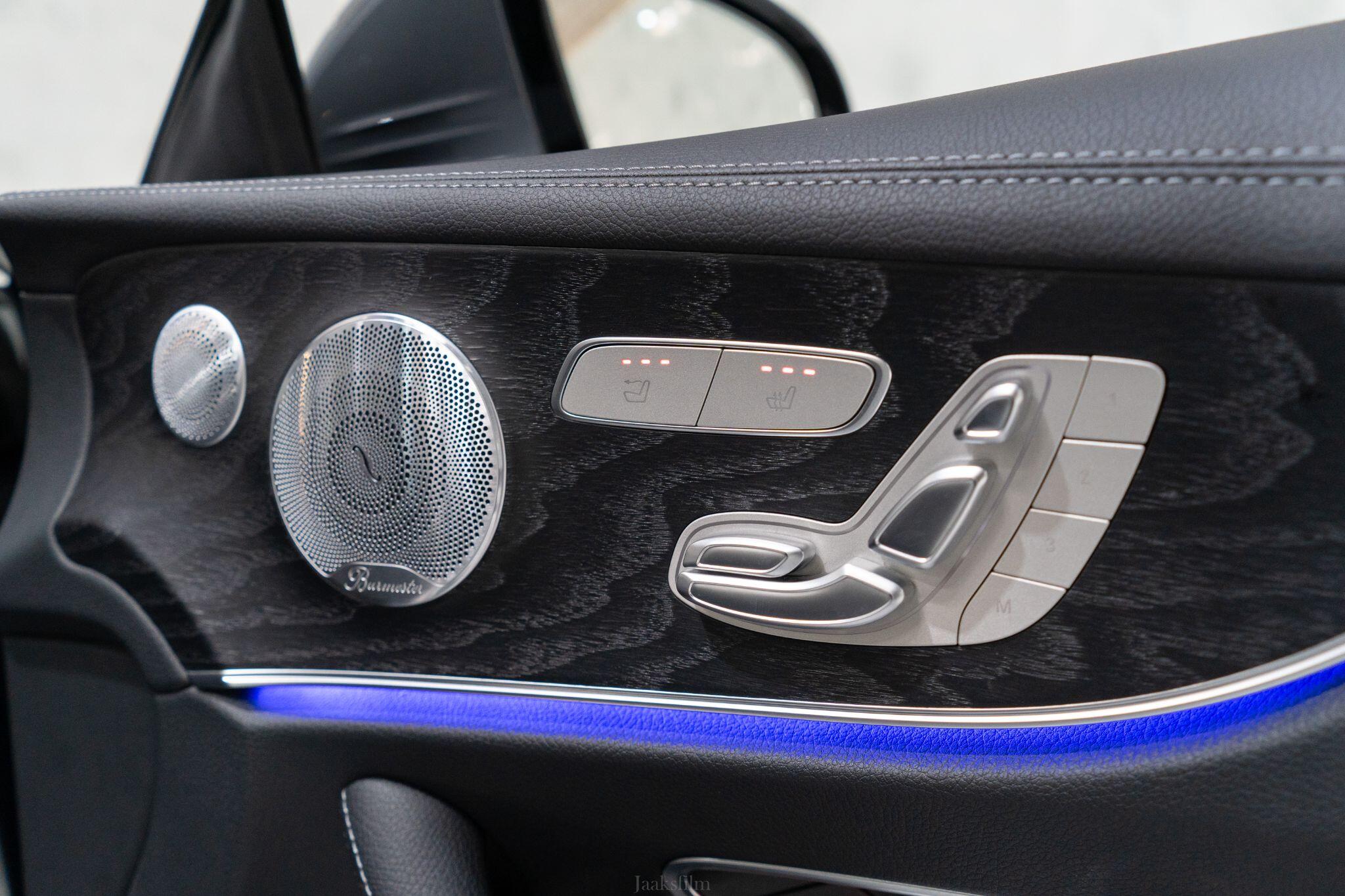 Mercedes-Benz E-Class view 31