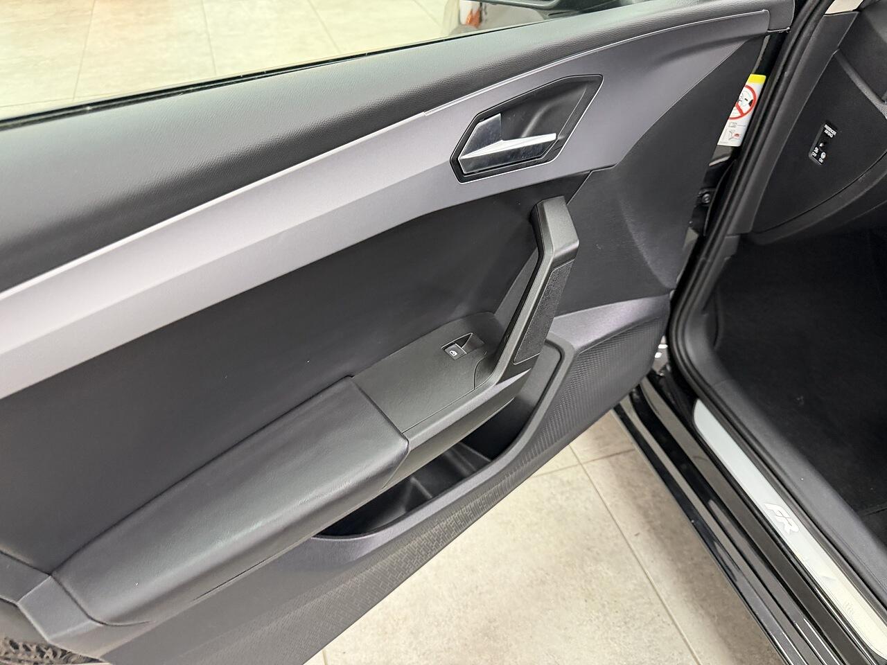 Seat Leon view 23