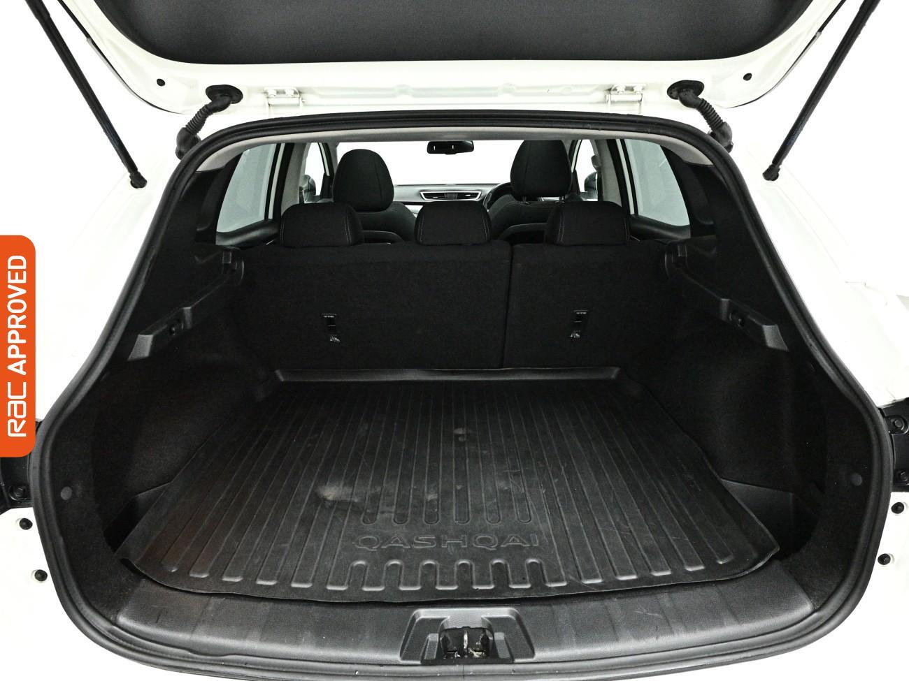 Nissan Qashqai view 25