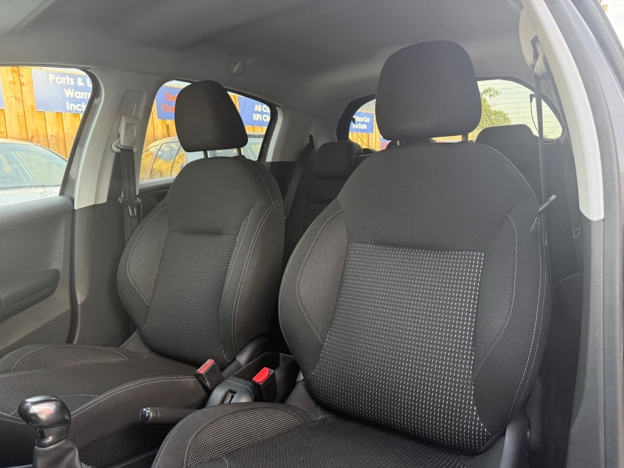 Peugeot 208 view 21