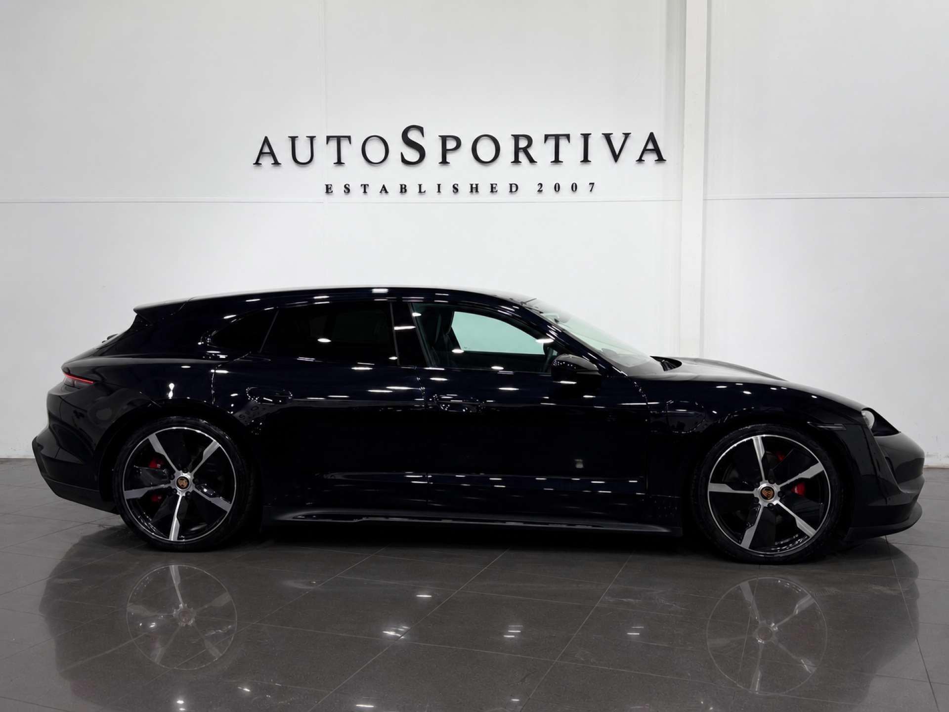 Porsche Taycan view 3