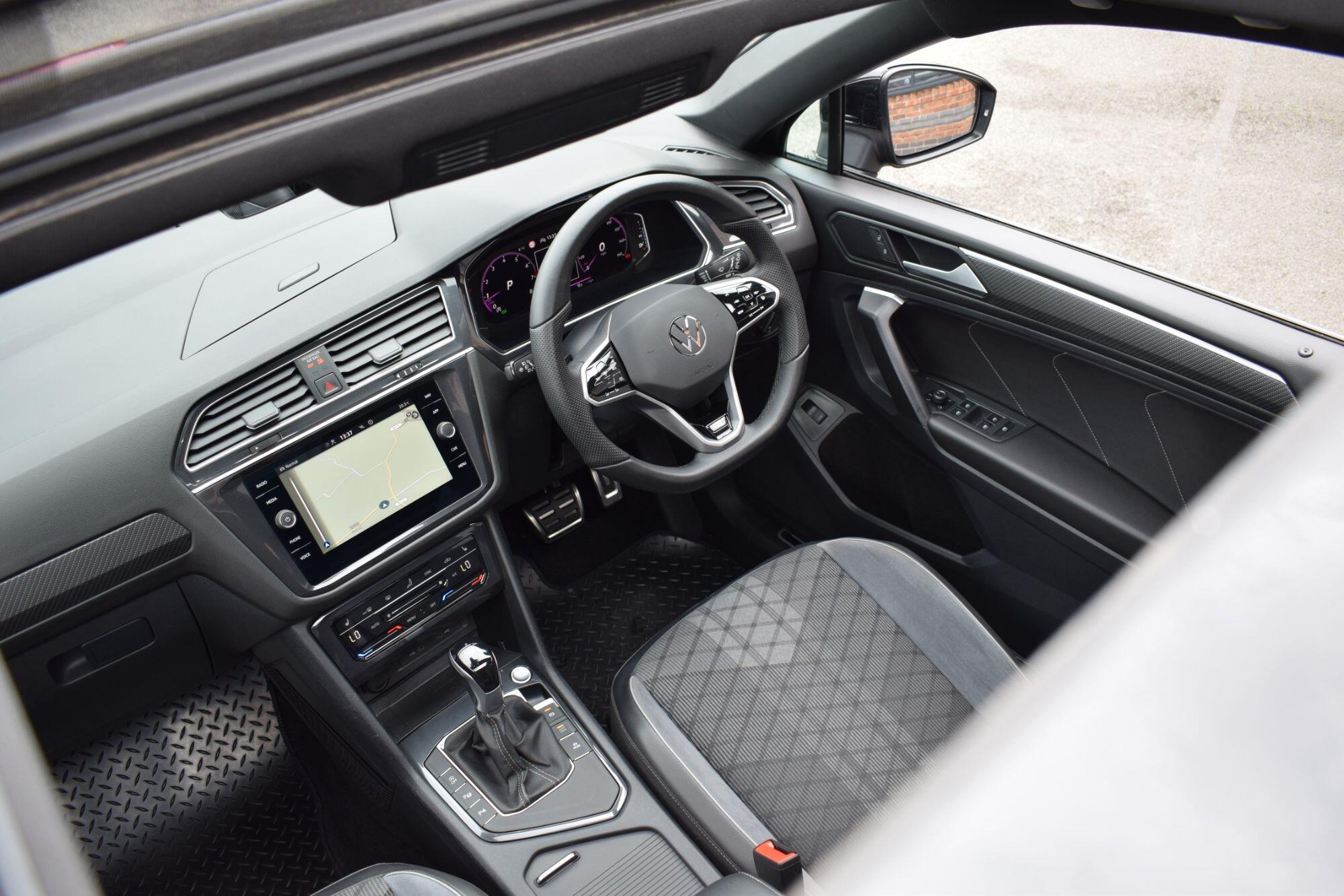 Volkswagen Tiguan Allspace view 31