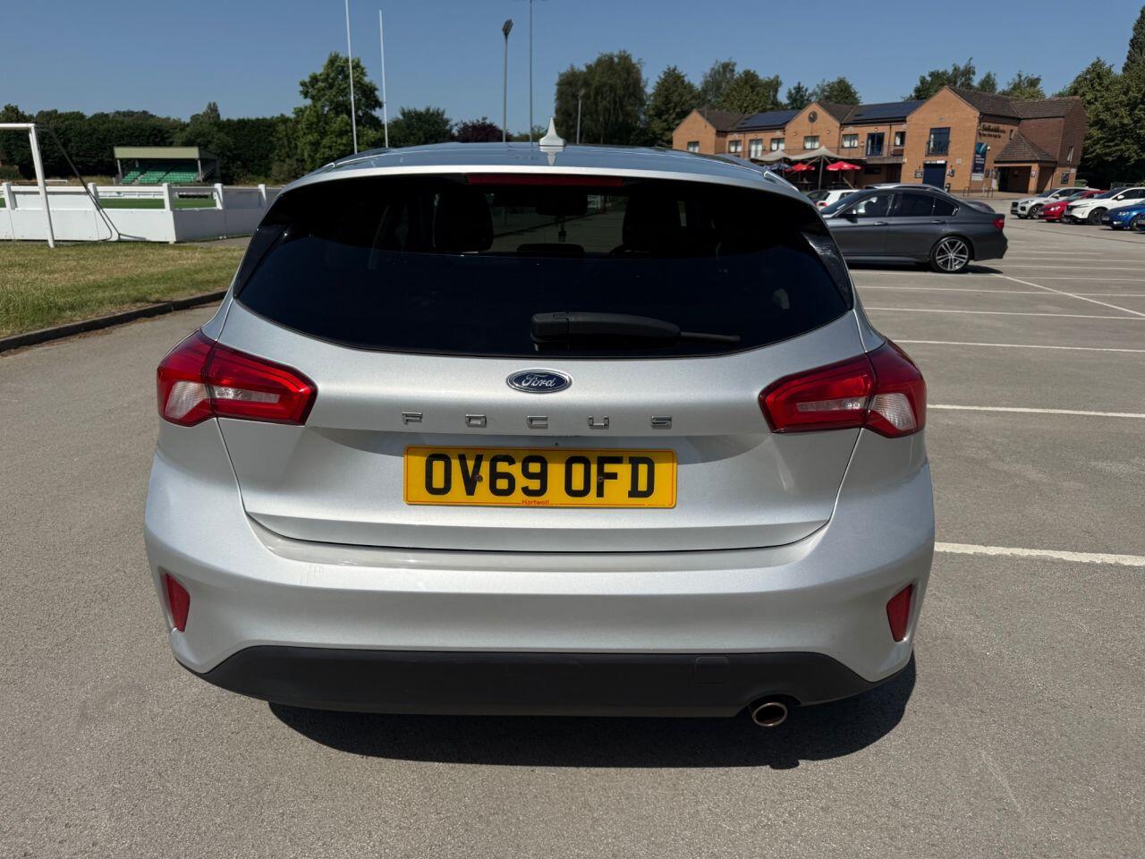 Ford Focus view 37