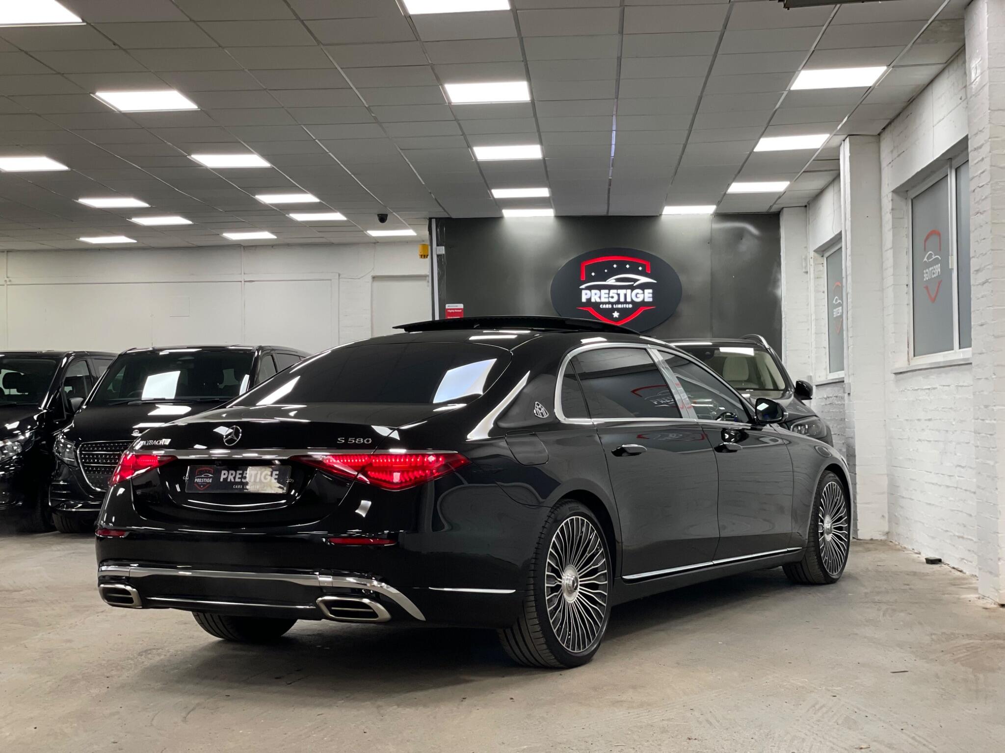 Mercedes-Benz S-Class view 35