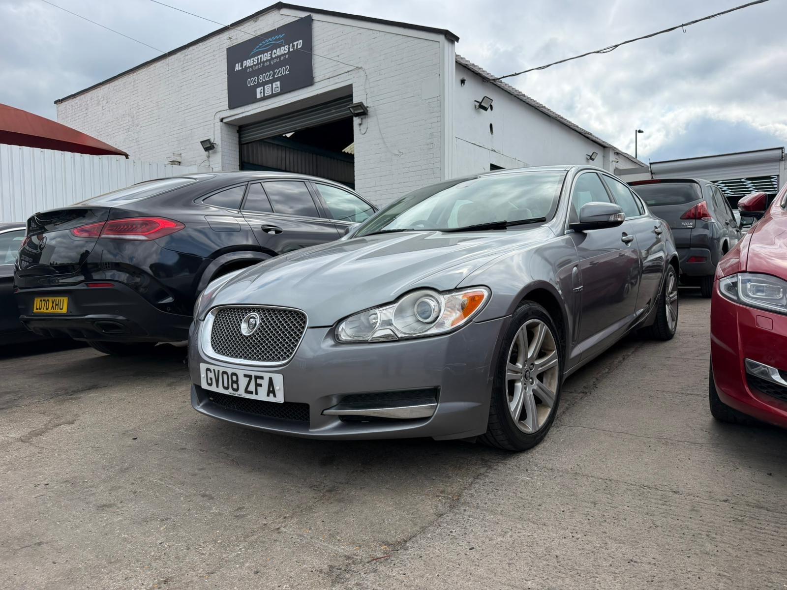 Jaguar XF main image