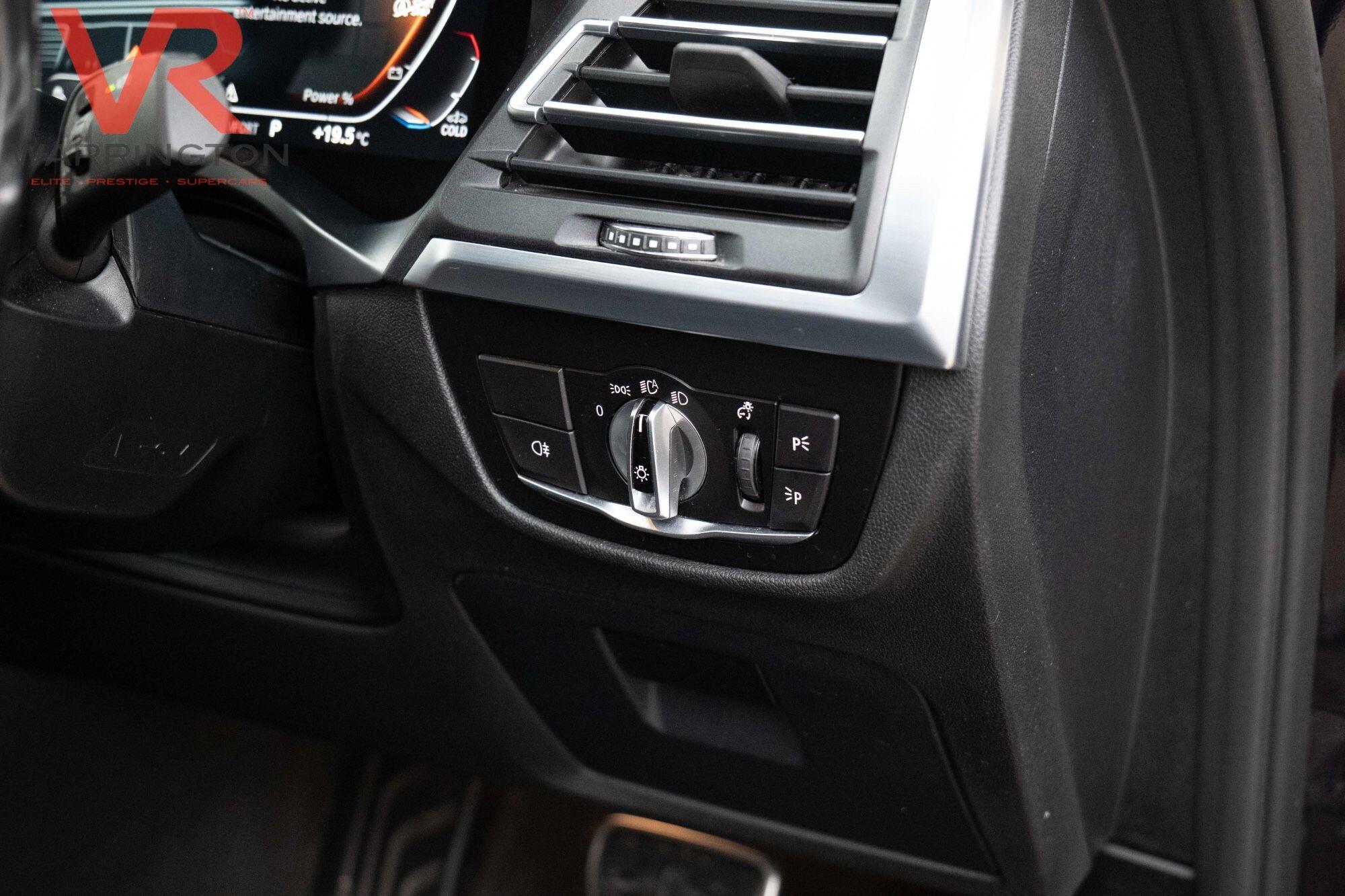 BMW X4 view 13