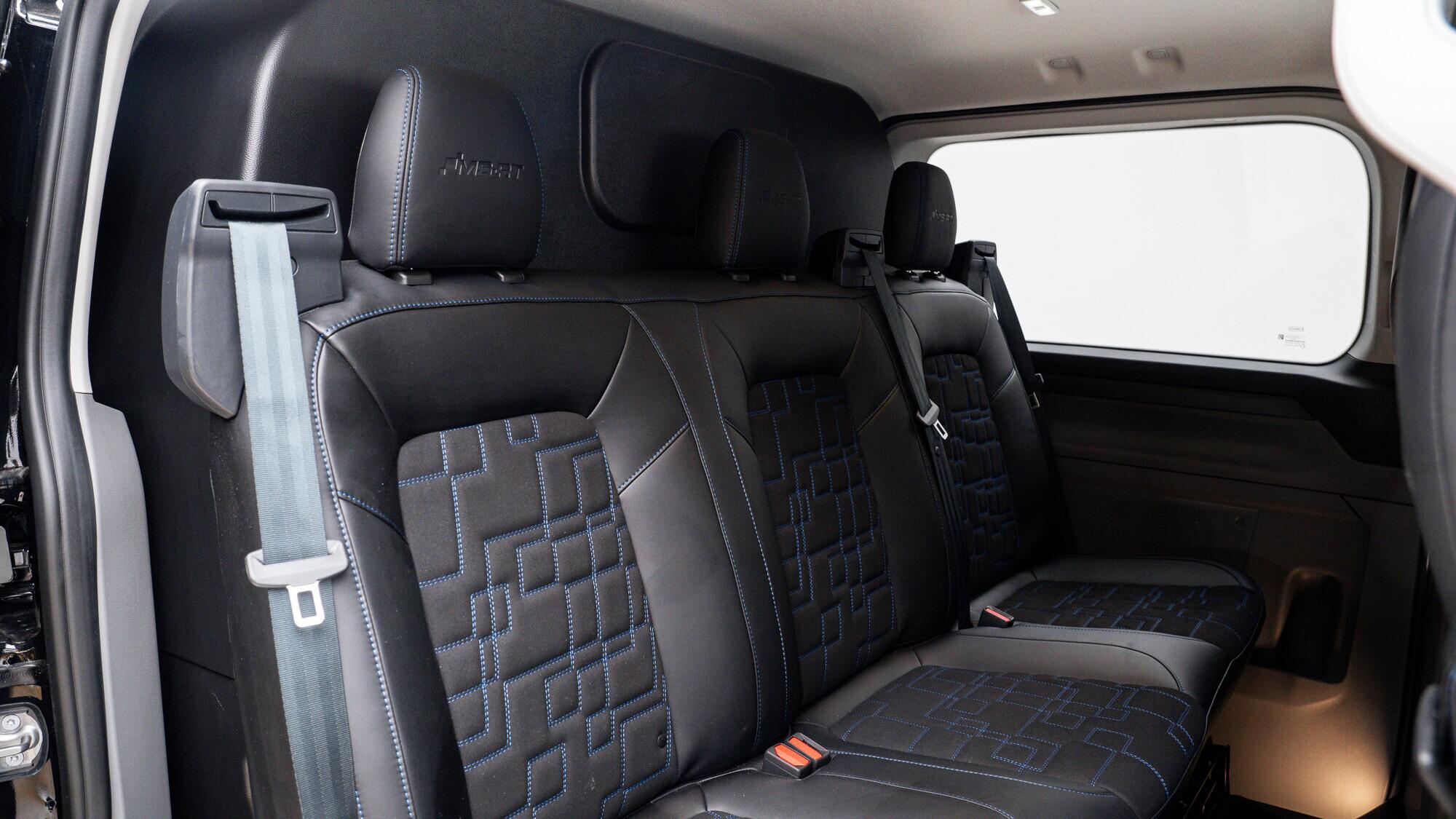 Ford Transit Custom view 18