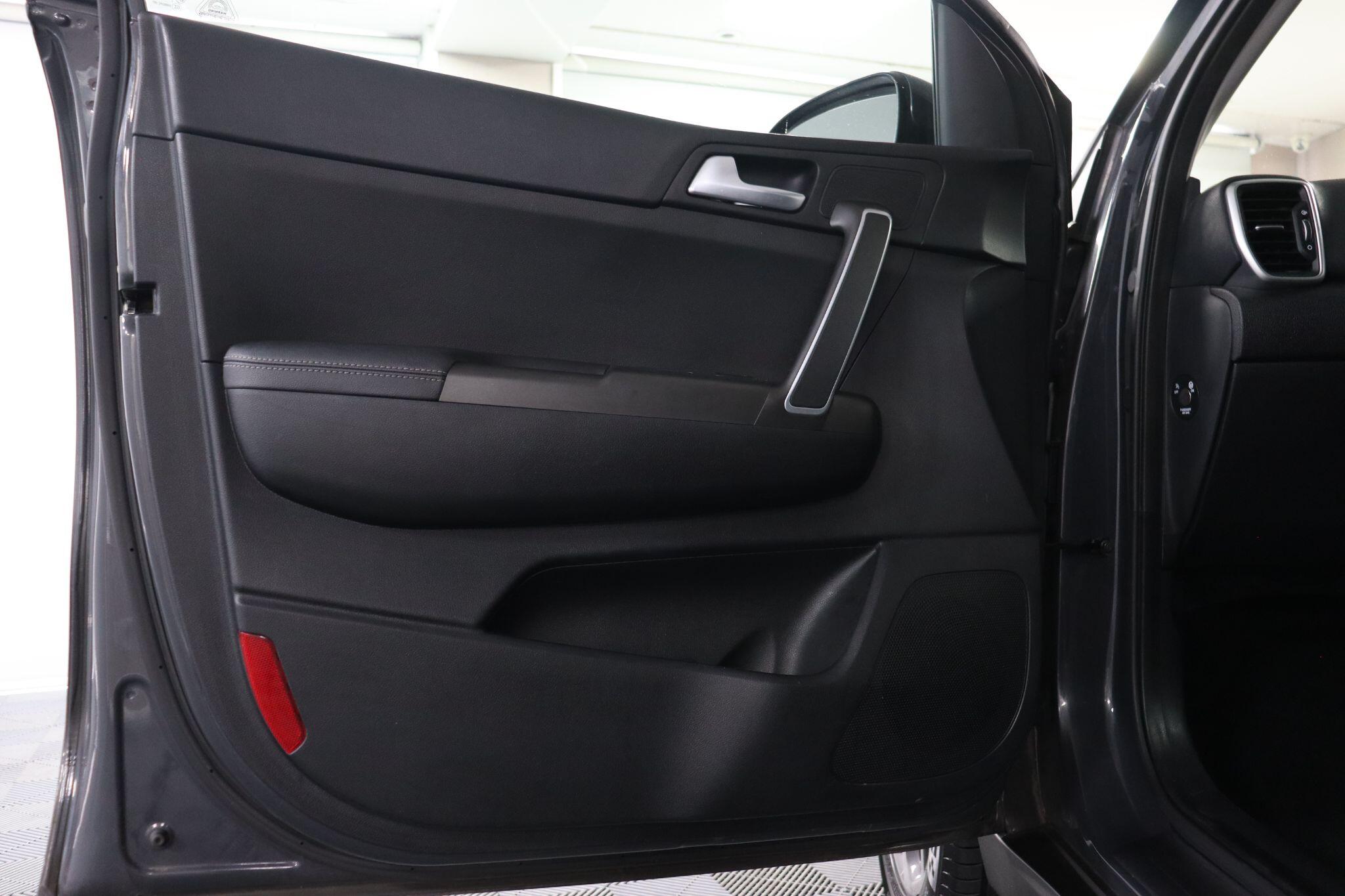 Kia Sportage view 44
