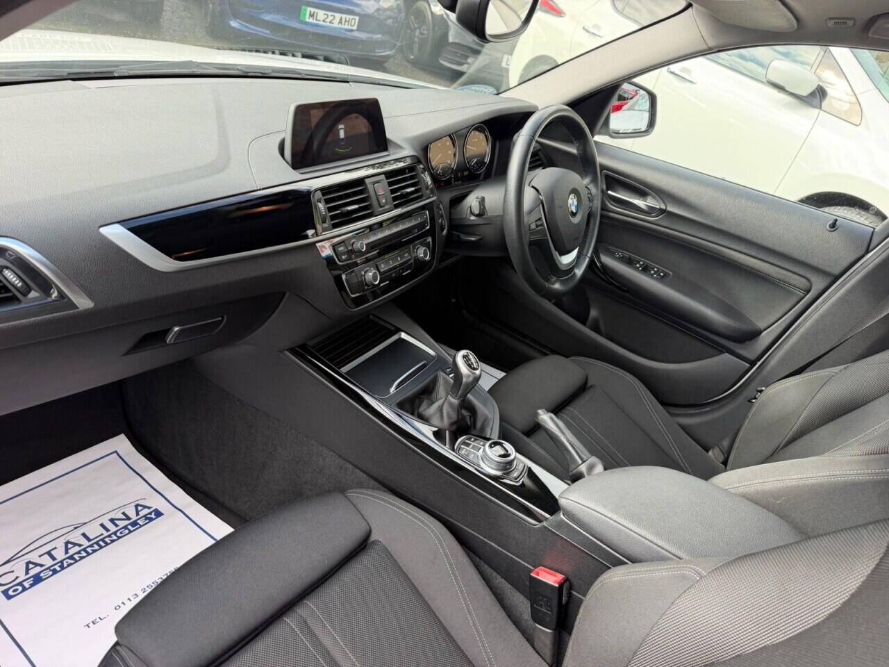 BMW 1 Series view 16