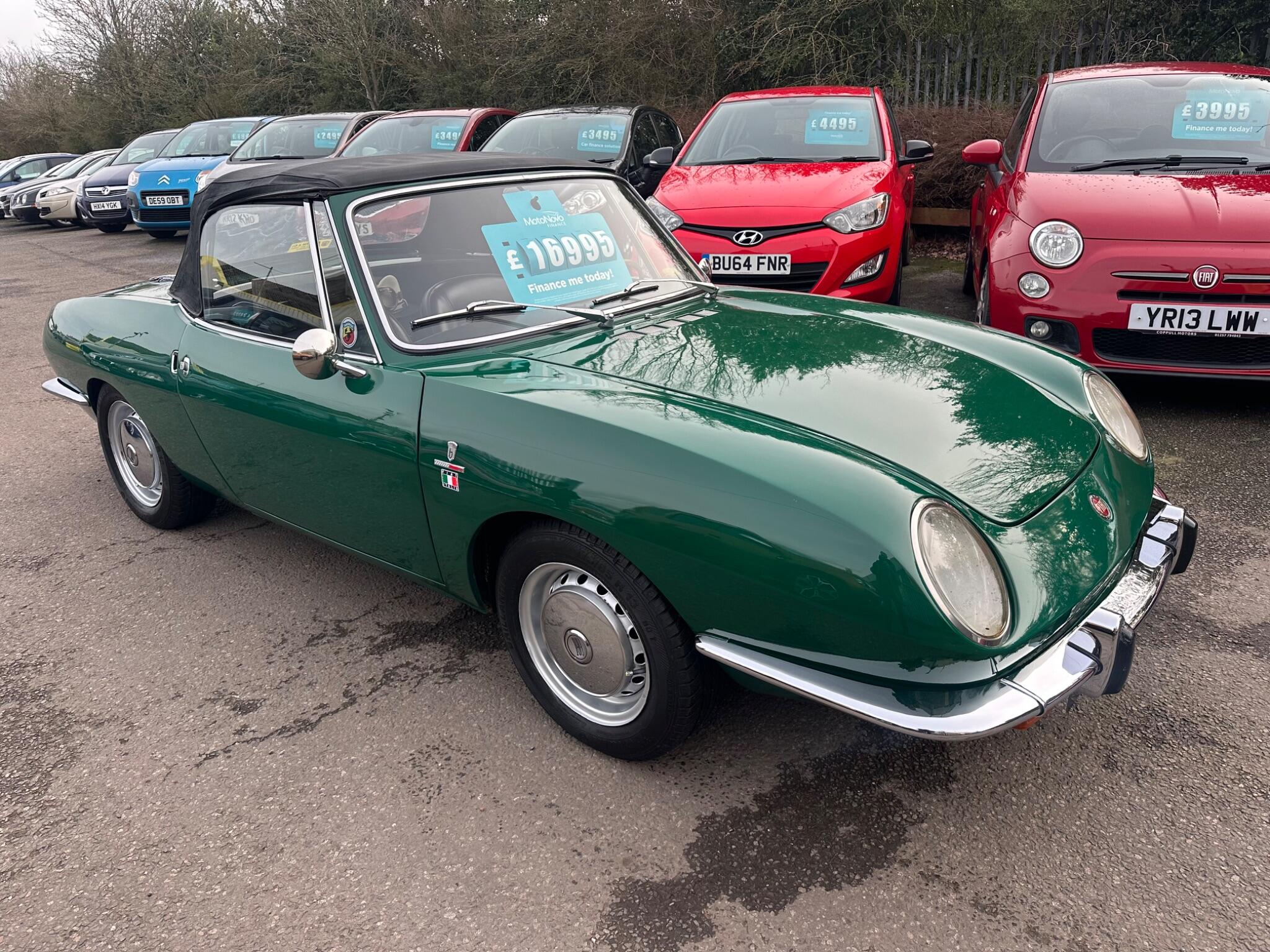 Fiat 850 view 5
