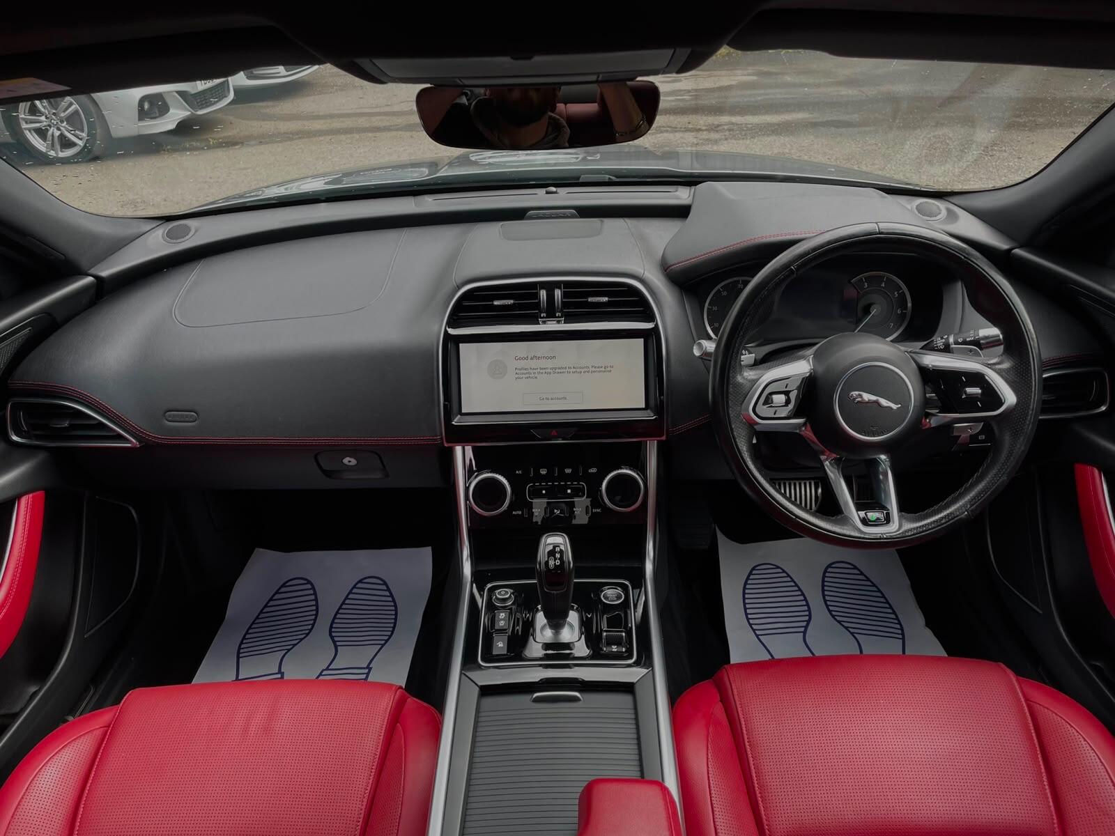 Jaguar XE view 20